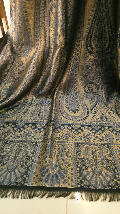 Reversible moonlight kaani: kanji varam