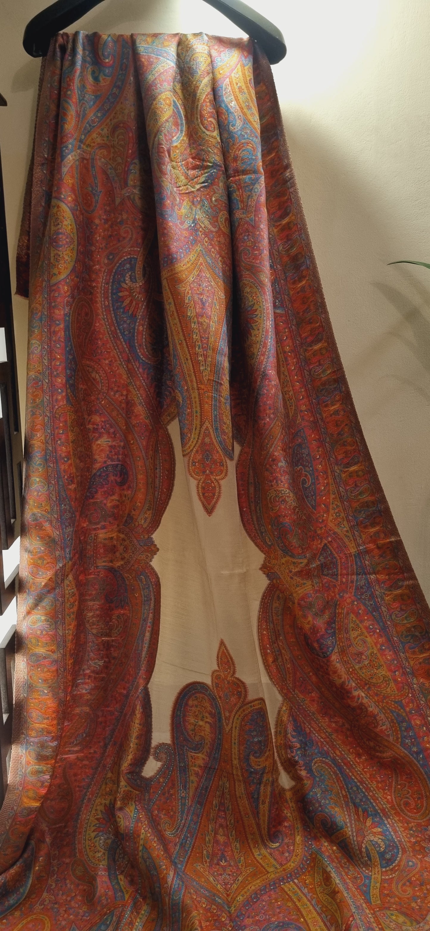 Silk kaani shawl