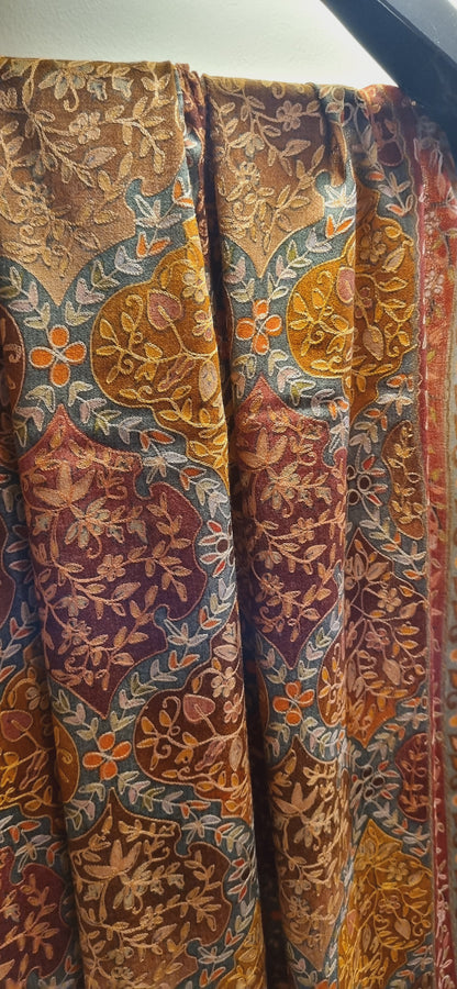Reelkar embroidered pashmina