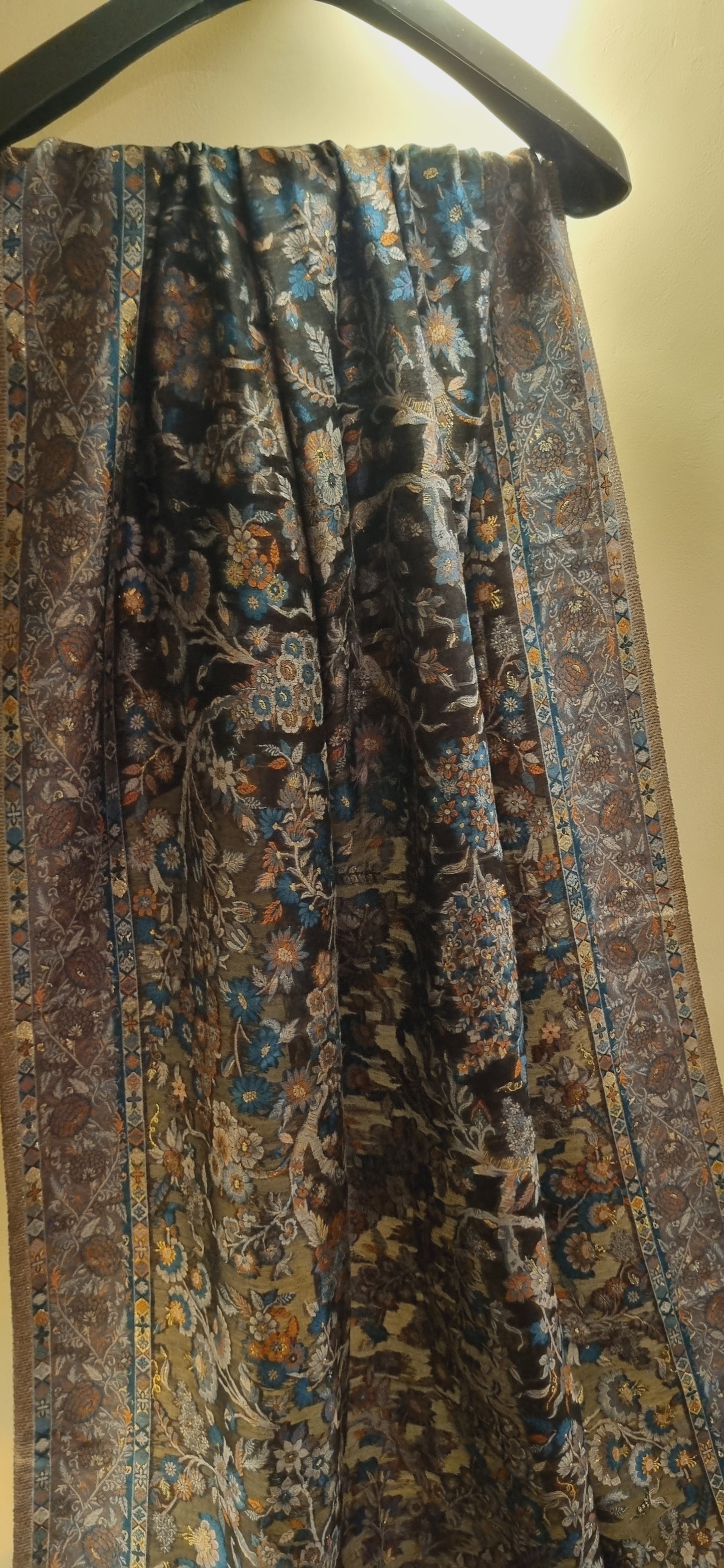 Silk kaani shawl