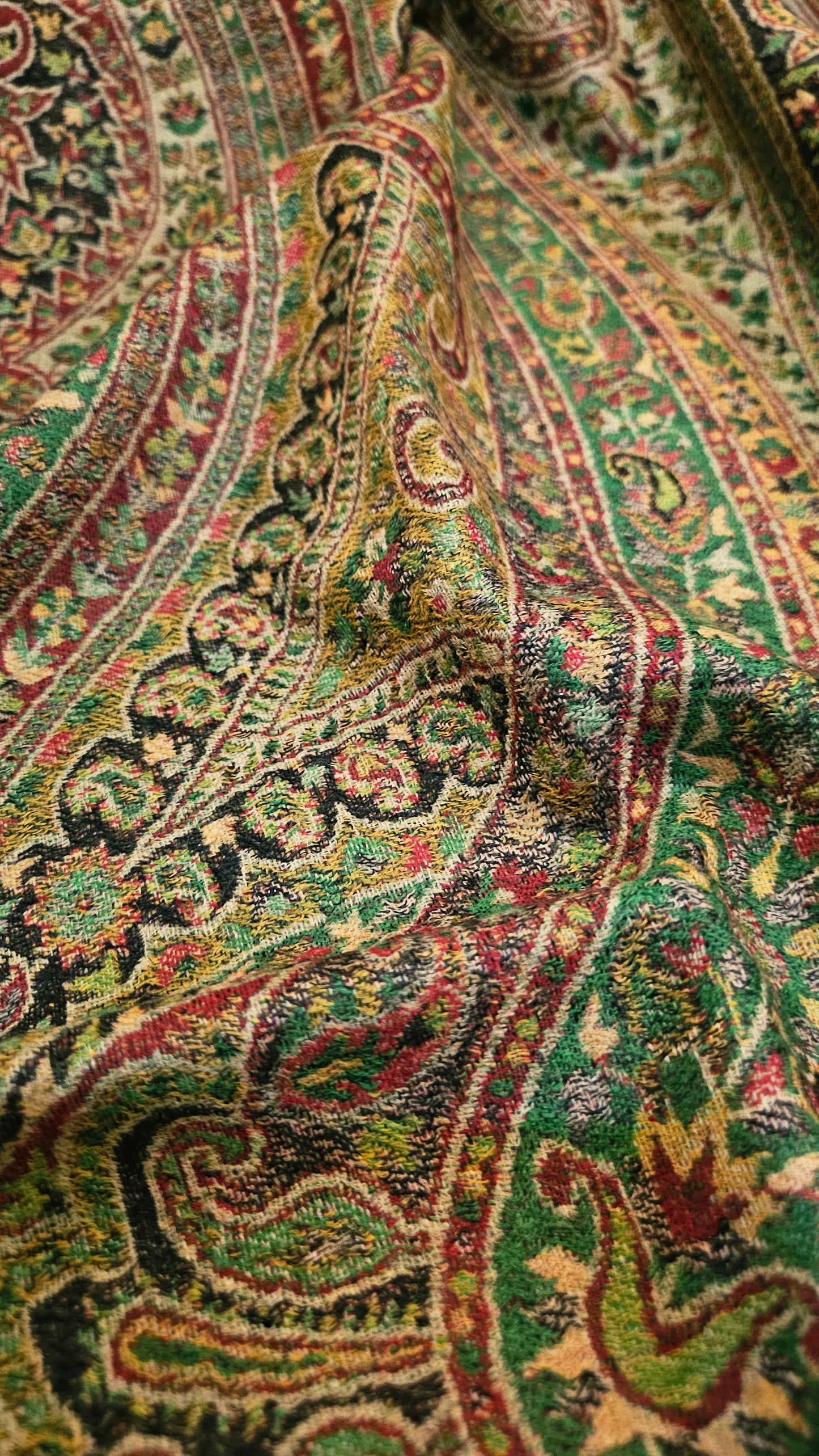 Reversible Persian kaani: Pashmina