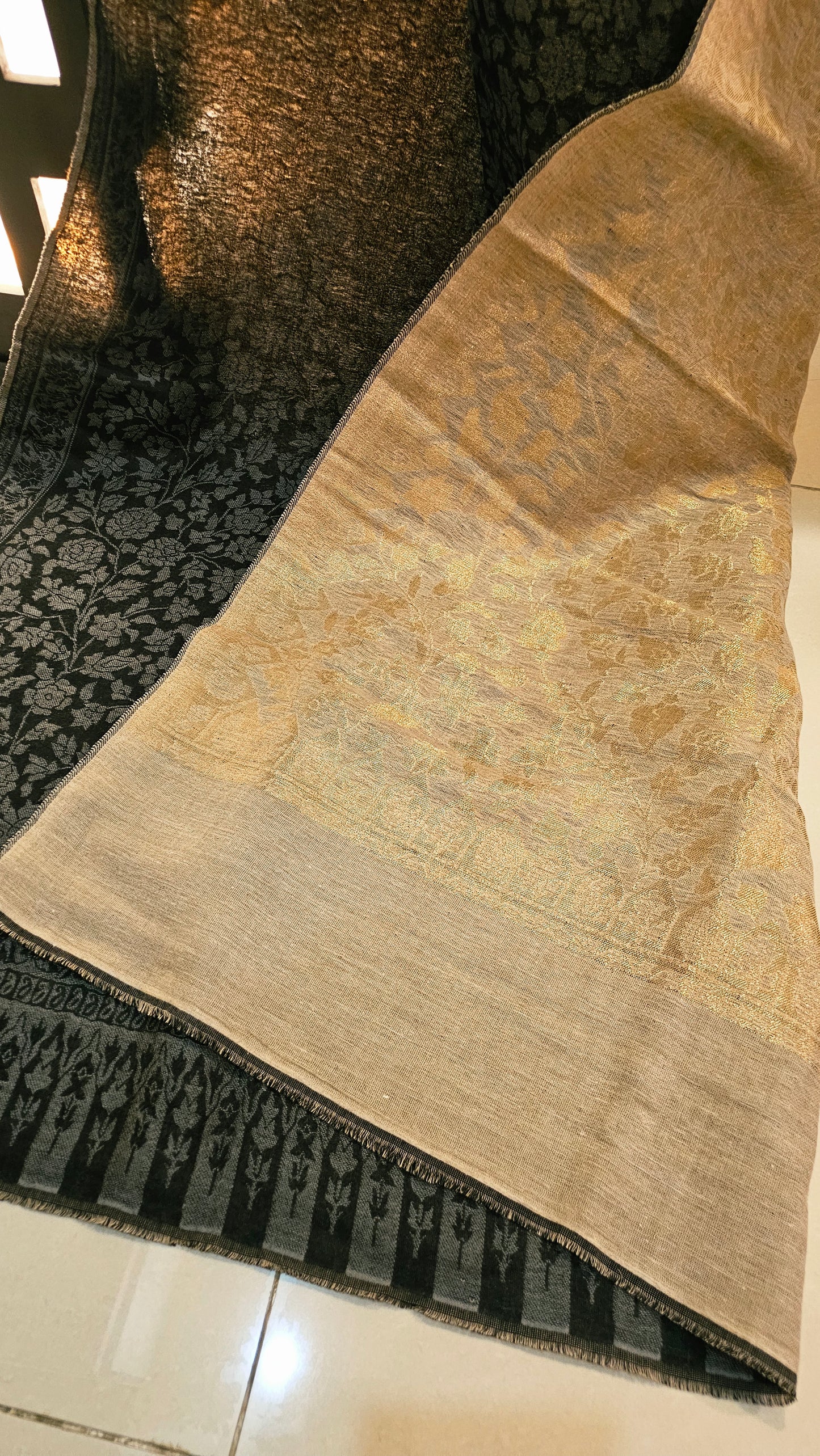 Reversible moonlight kaani: Pashmina