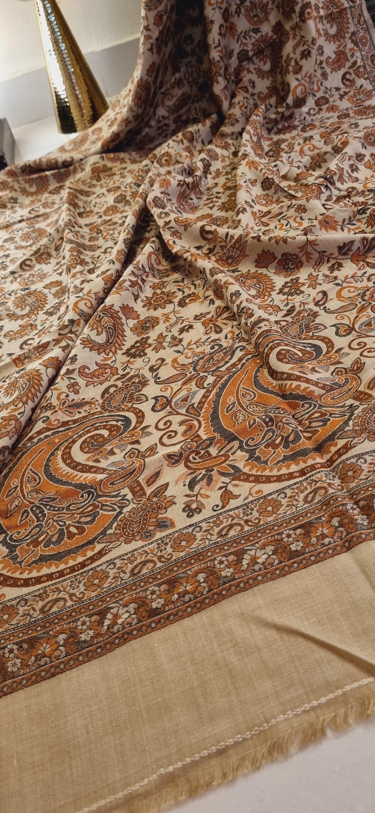 Woollen pashmina kaani shawl