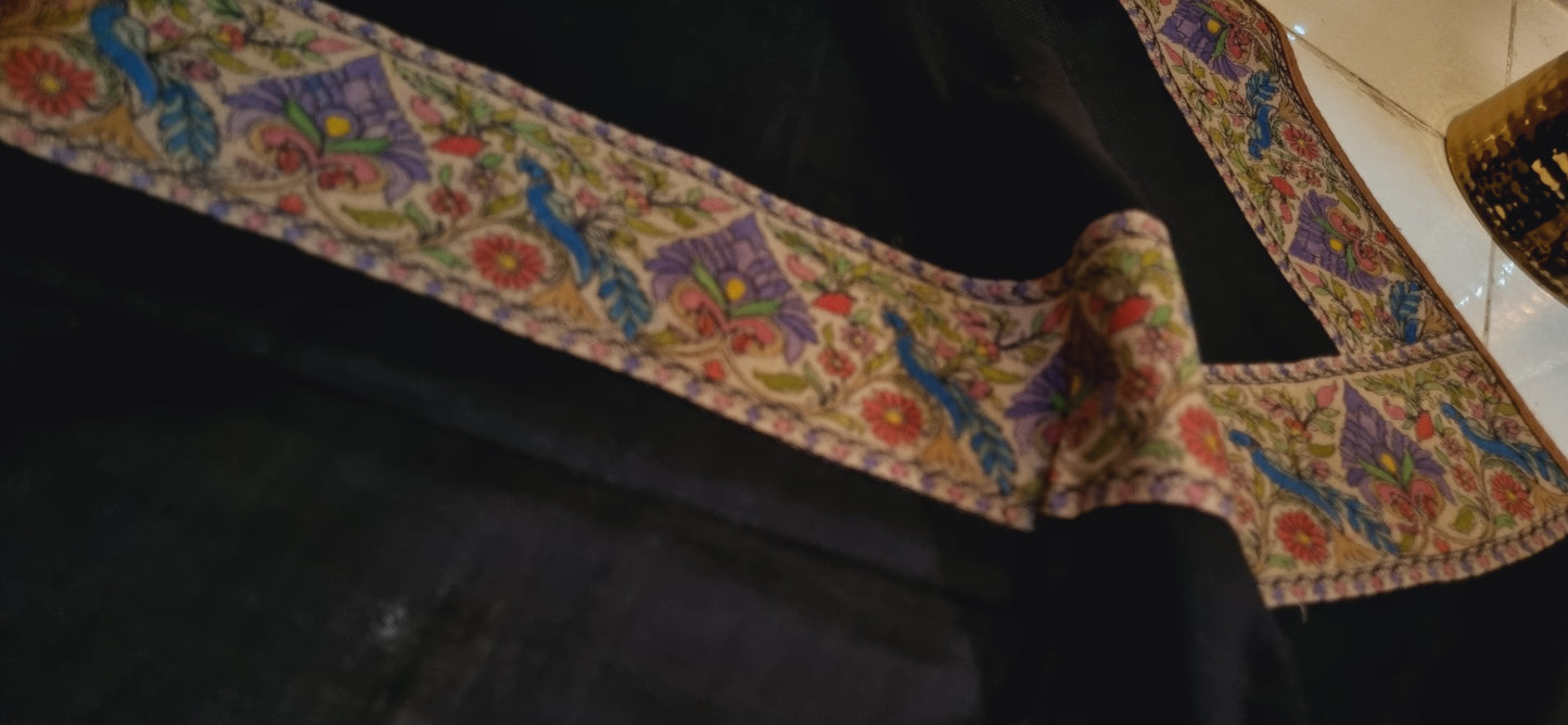 Pashmina shawl with kalamkar border