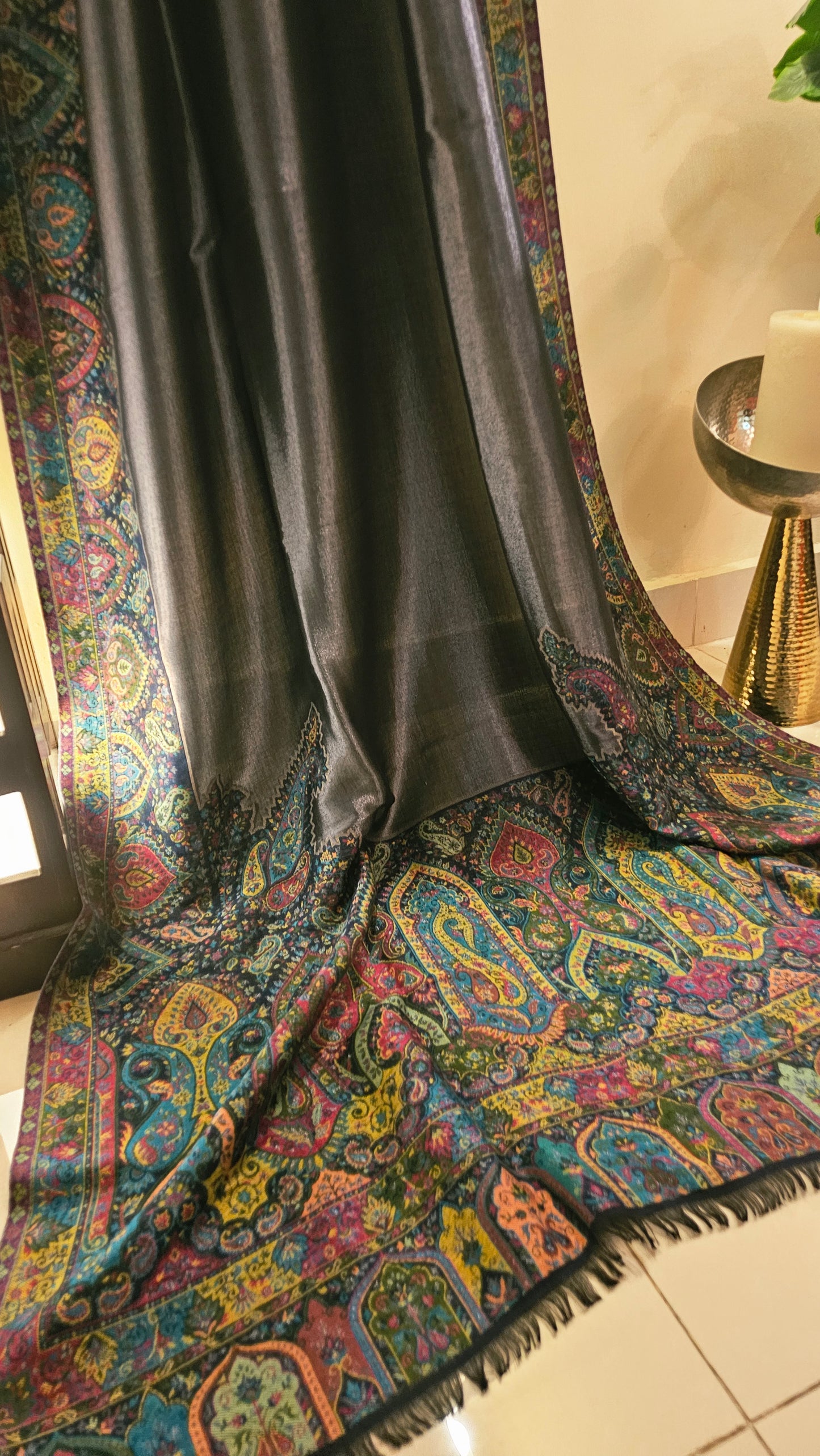 Reversible moonlight kaani: shawl