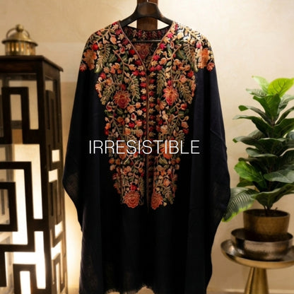 Embroidered cape: Pashmina
