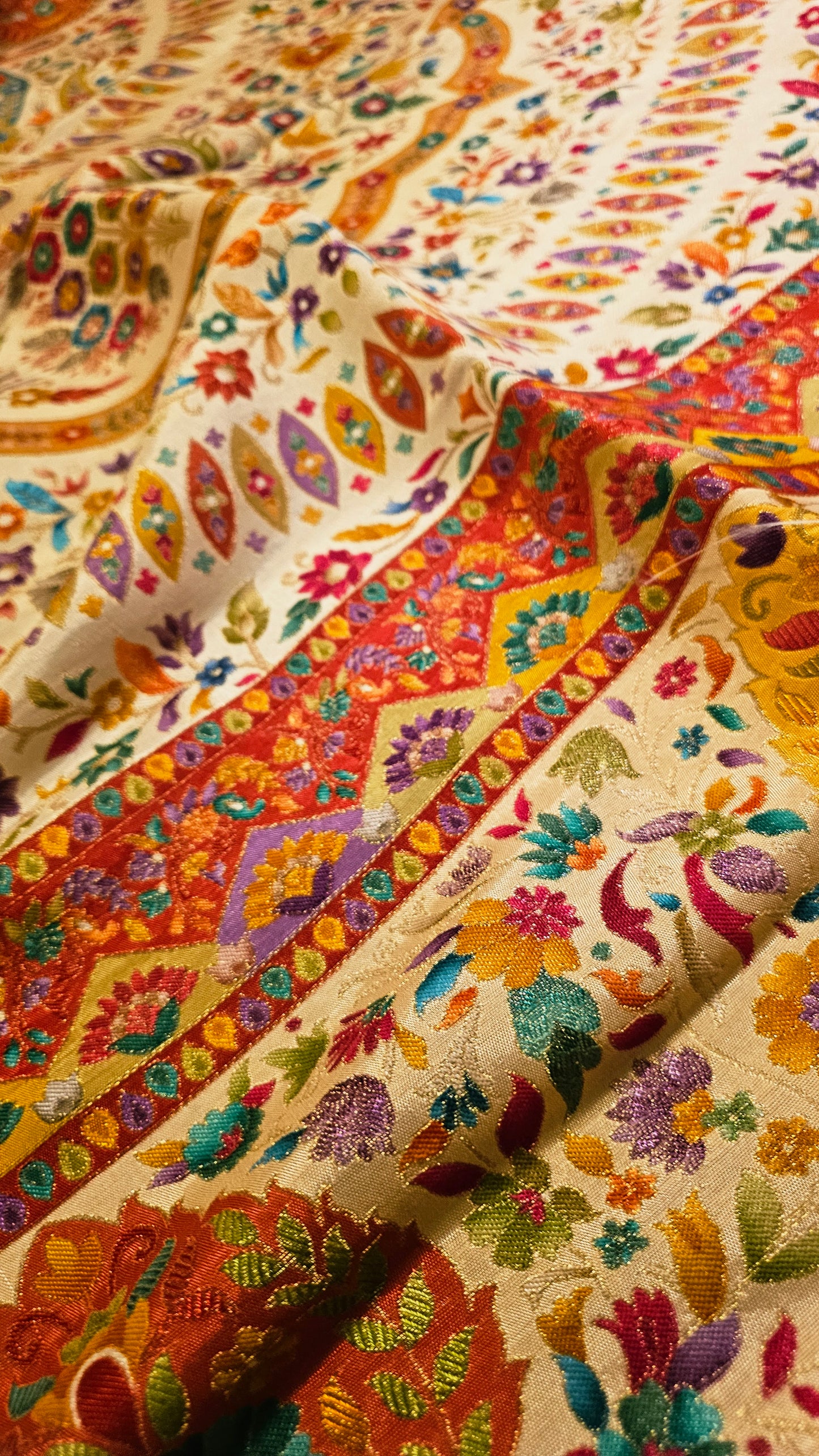 Meenakari shawl: silk