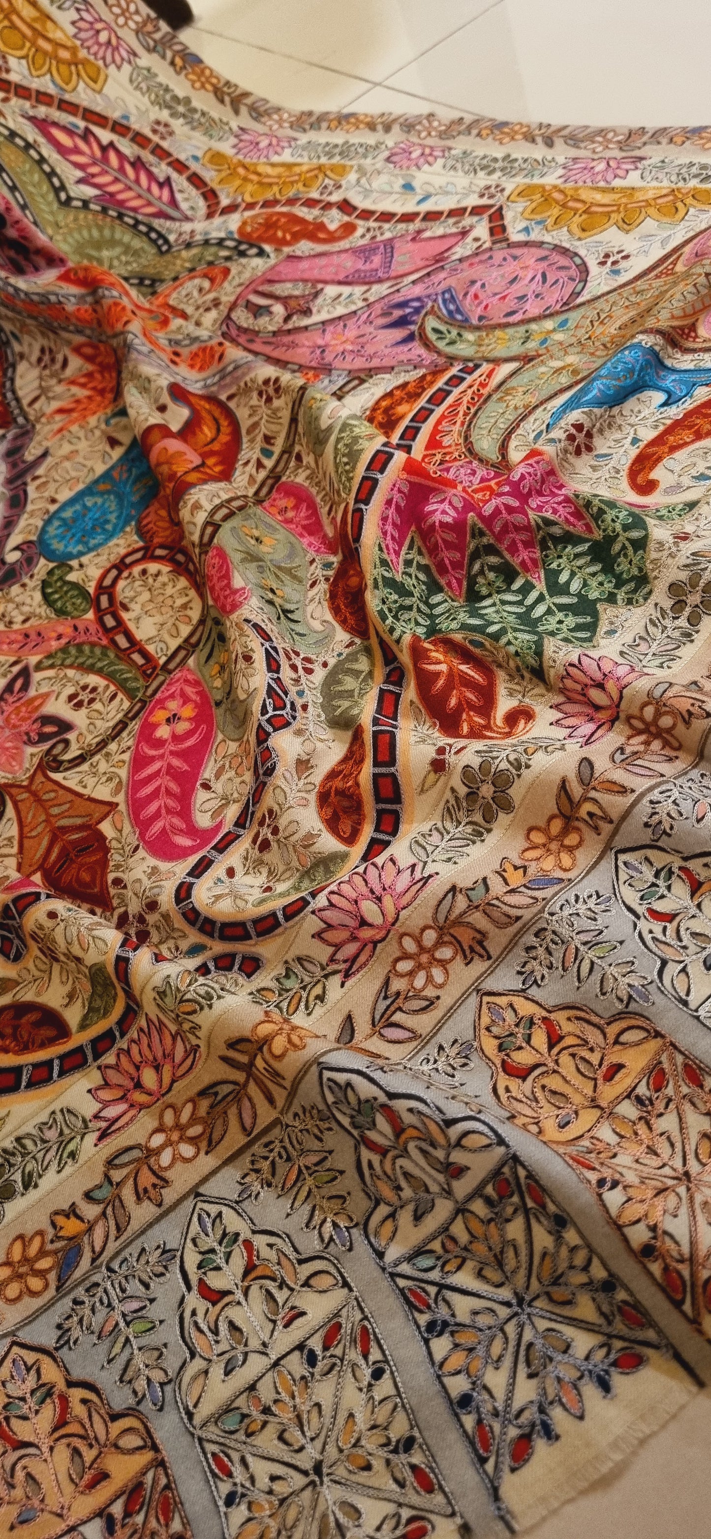Reelkar pashmina shawl