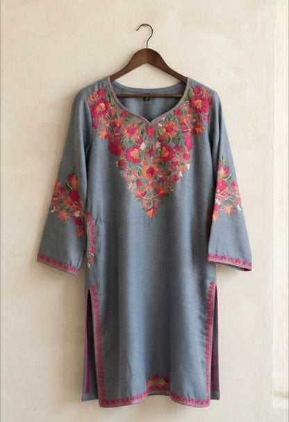 Kashmiri phiran: Pashmina