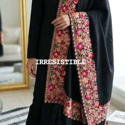 Embroidered minishawl: pashmina