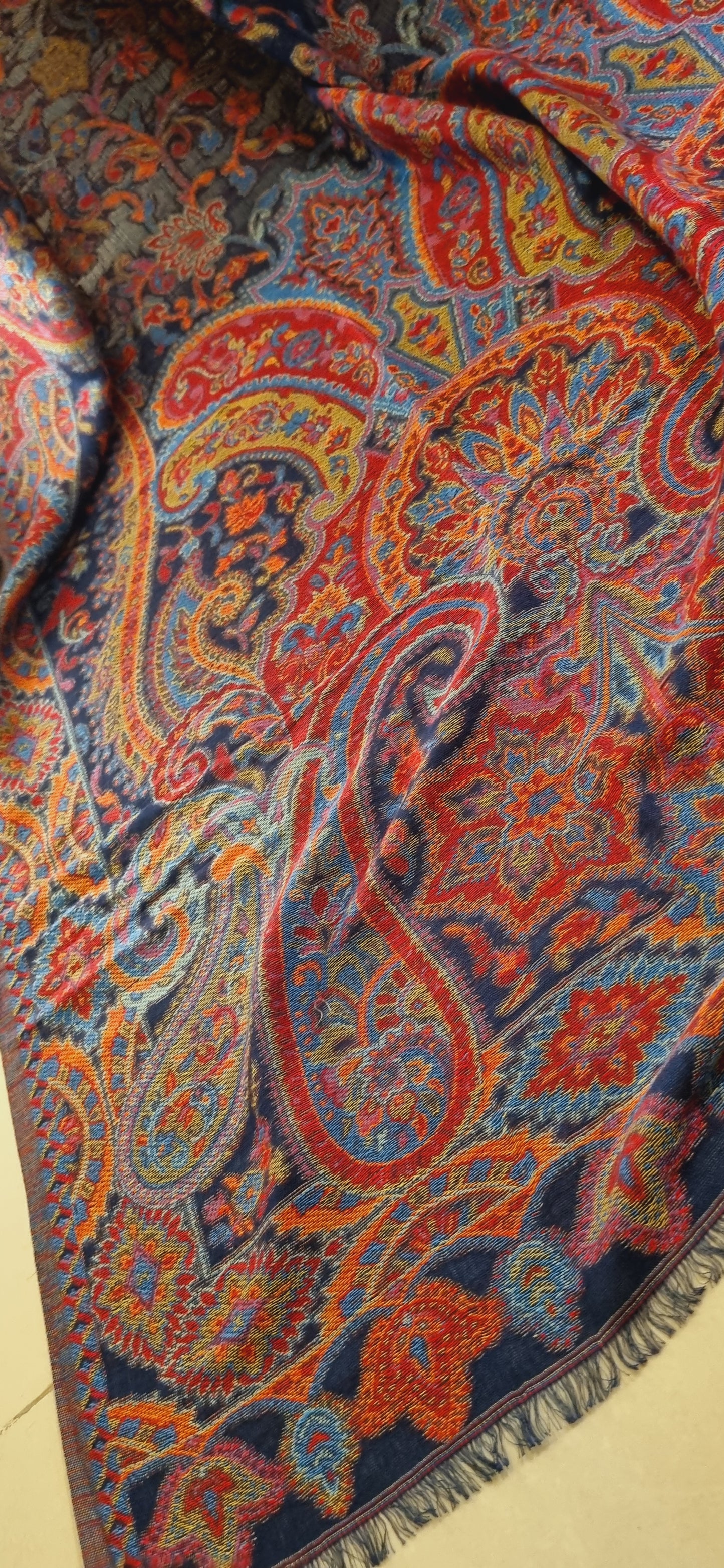 Woollen pashmina kaani shawl