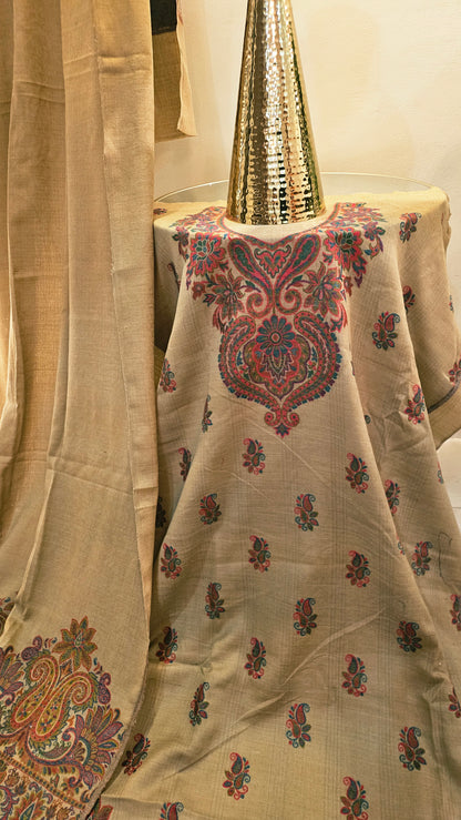 Kaani suit: Pashmina