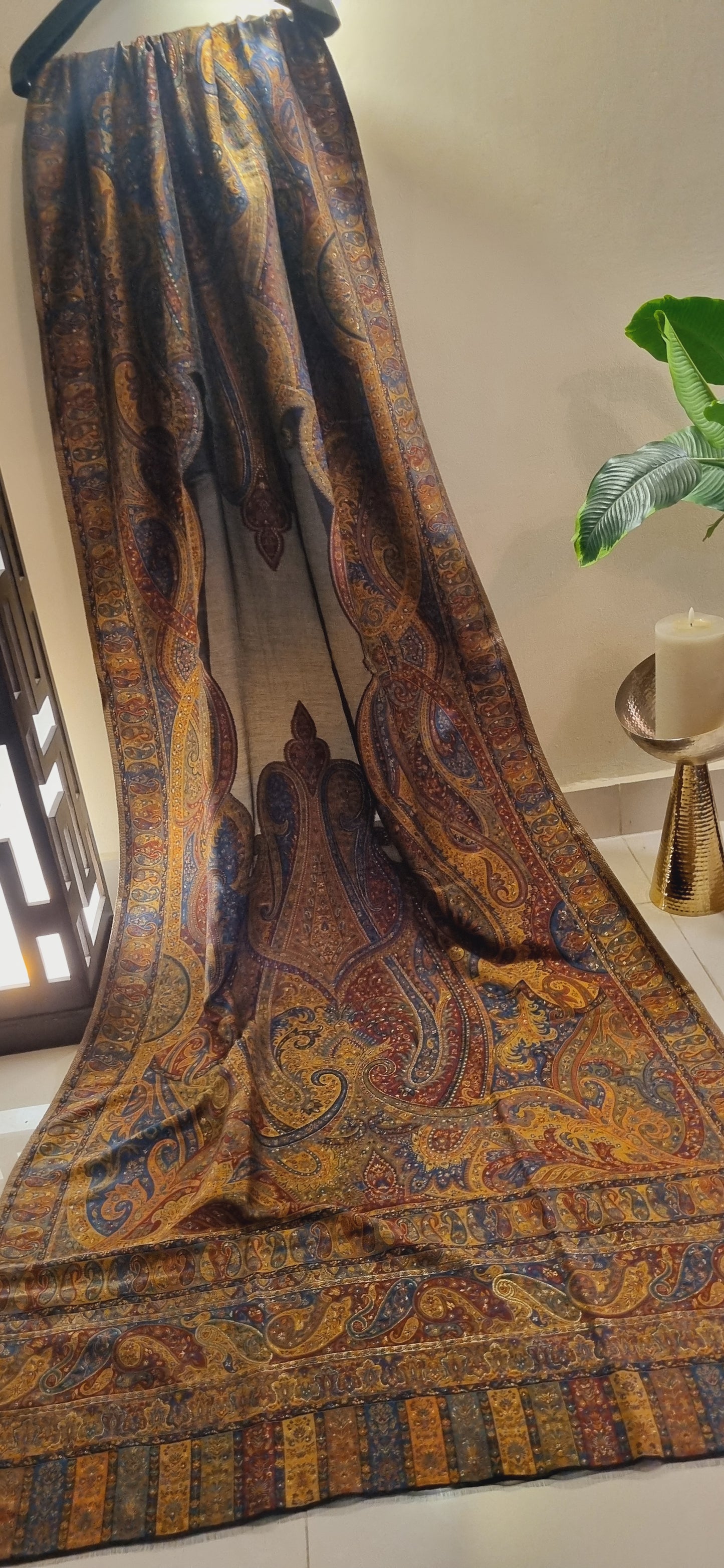 Silk kaani shawl