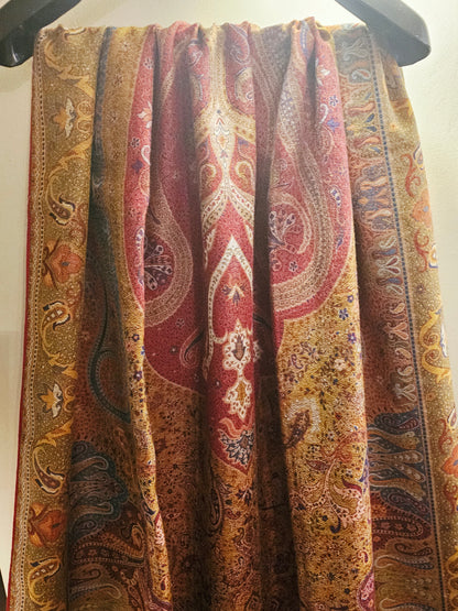 Antique weaved pashmina shawl
