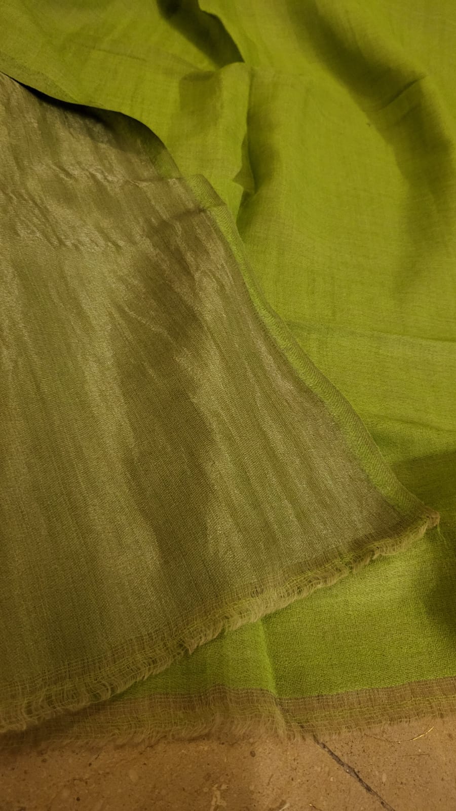 Moonlight kaani : Reversible shawl