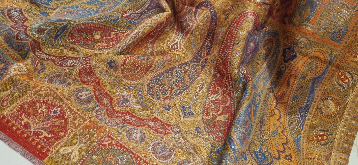 Pashmina kaani with zaree weave