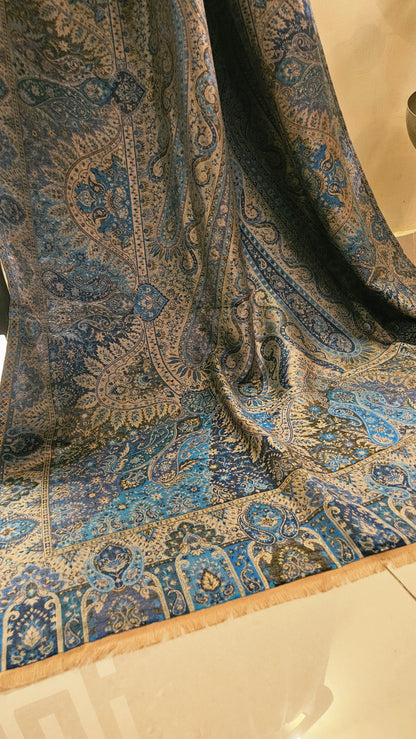 Gandhara kaani reversible: shawl