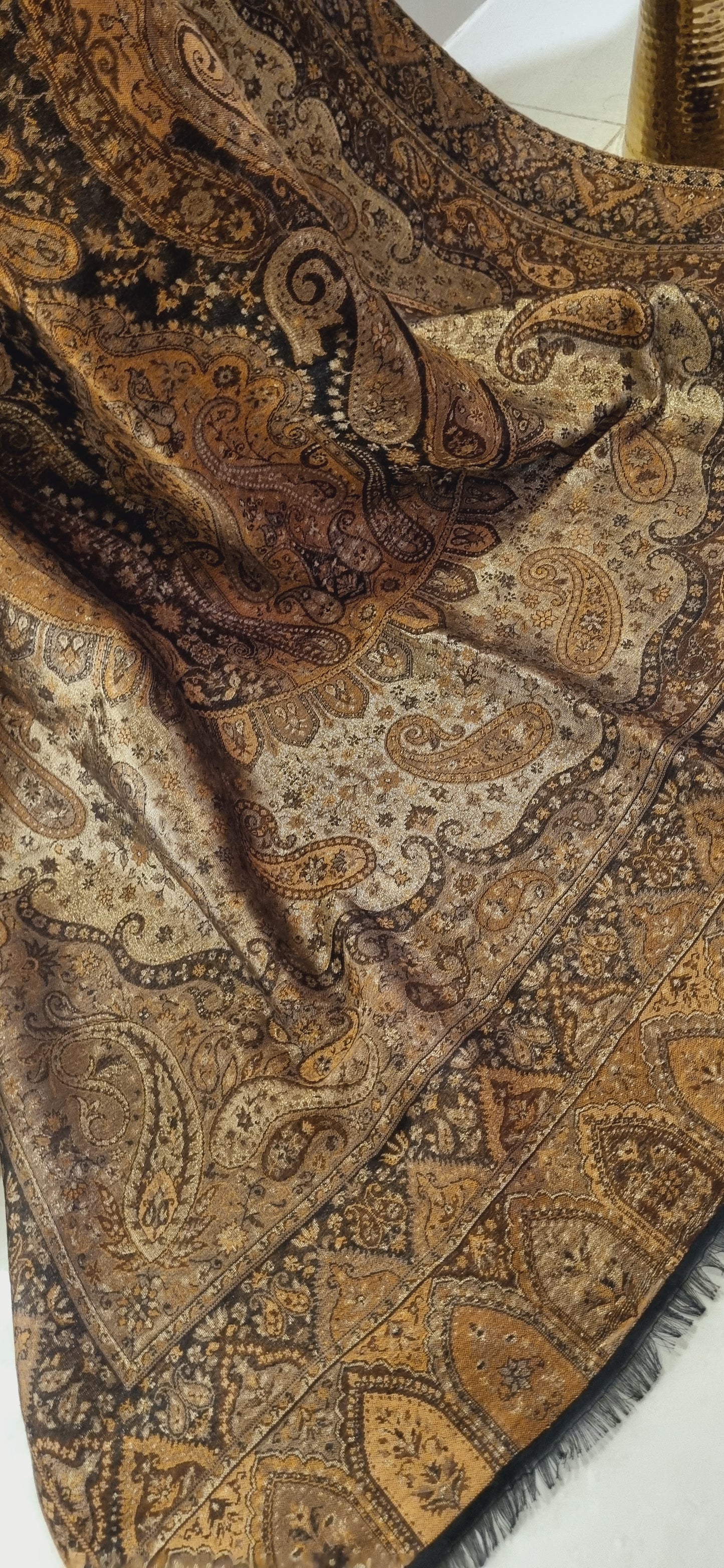 Moonlight gandhara kaani reversible shawl