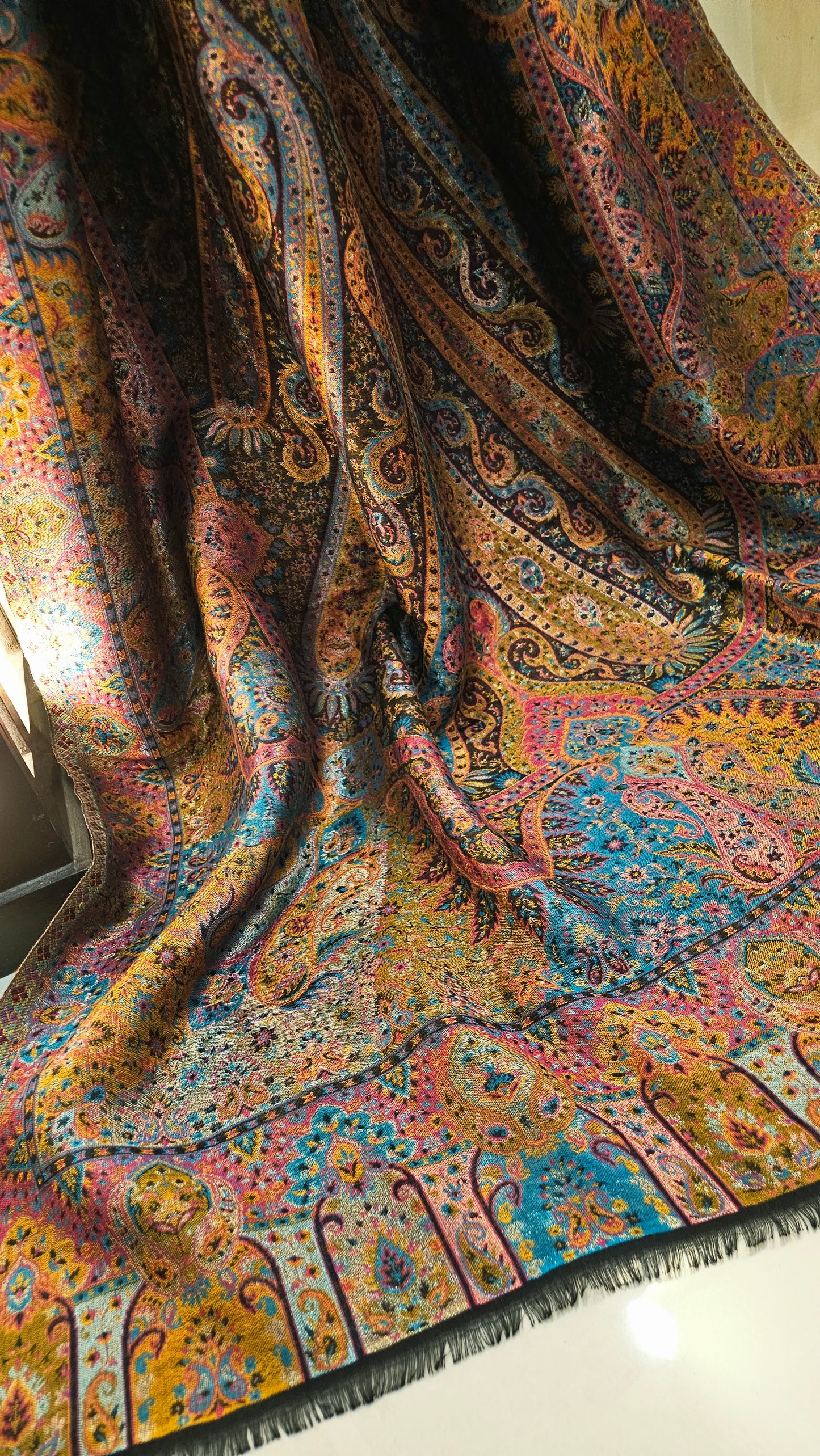 Reversible moonlight gandhara kaani shawl: Pashmina