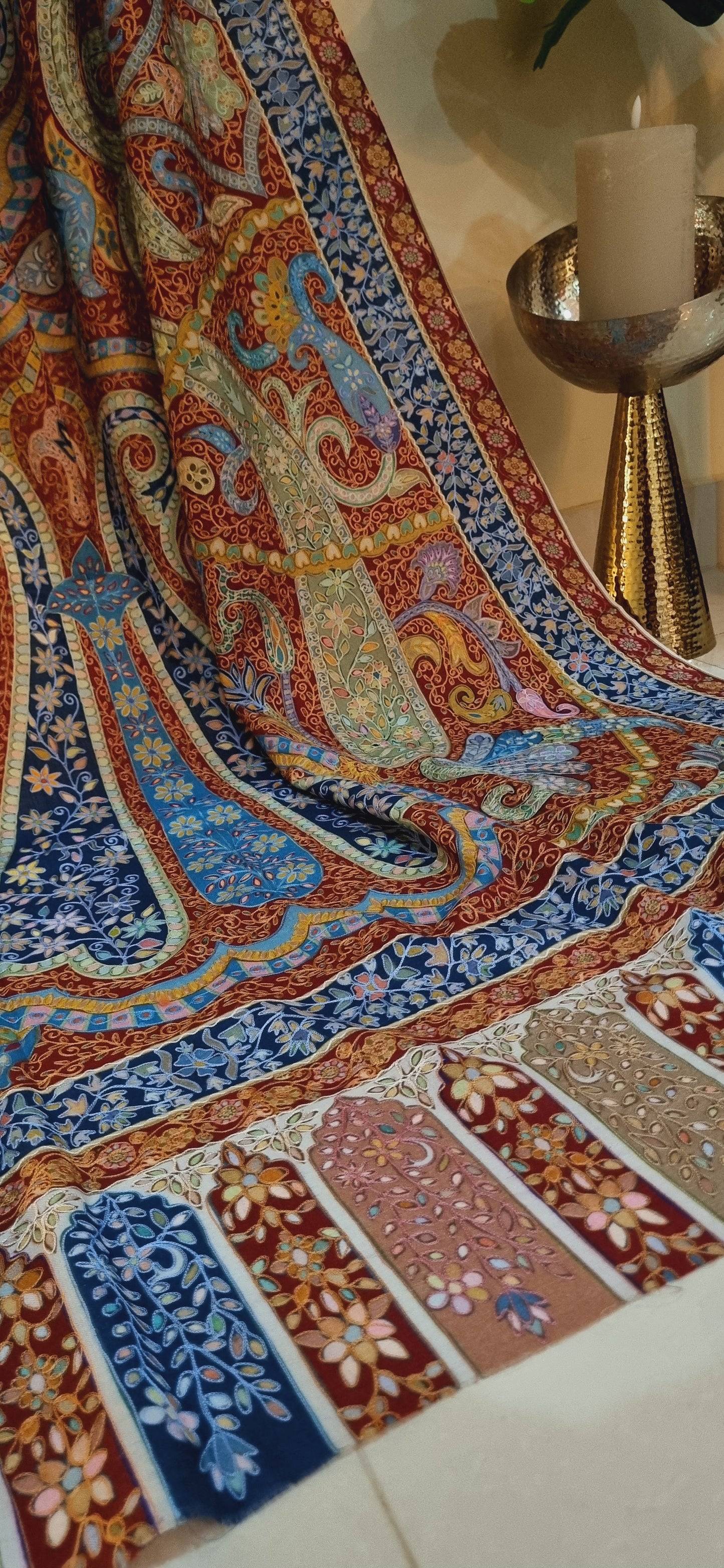 Reelkar embroidered pashmina
