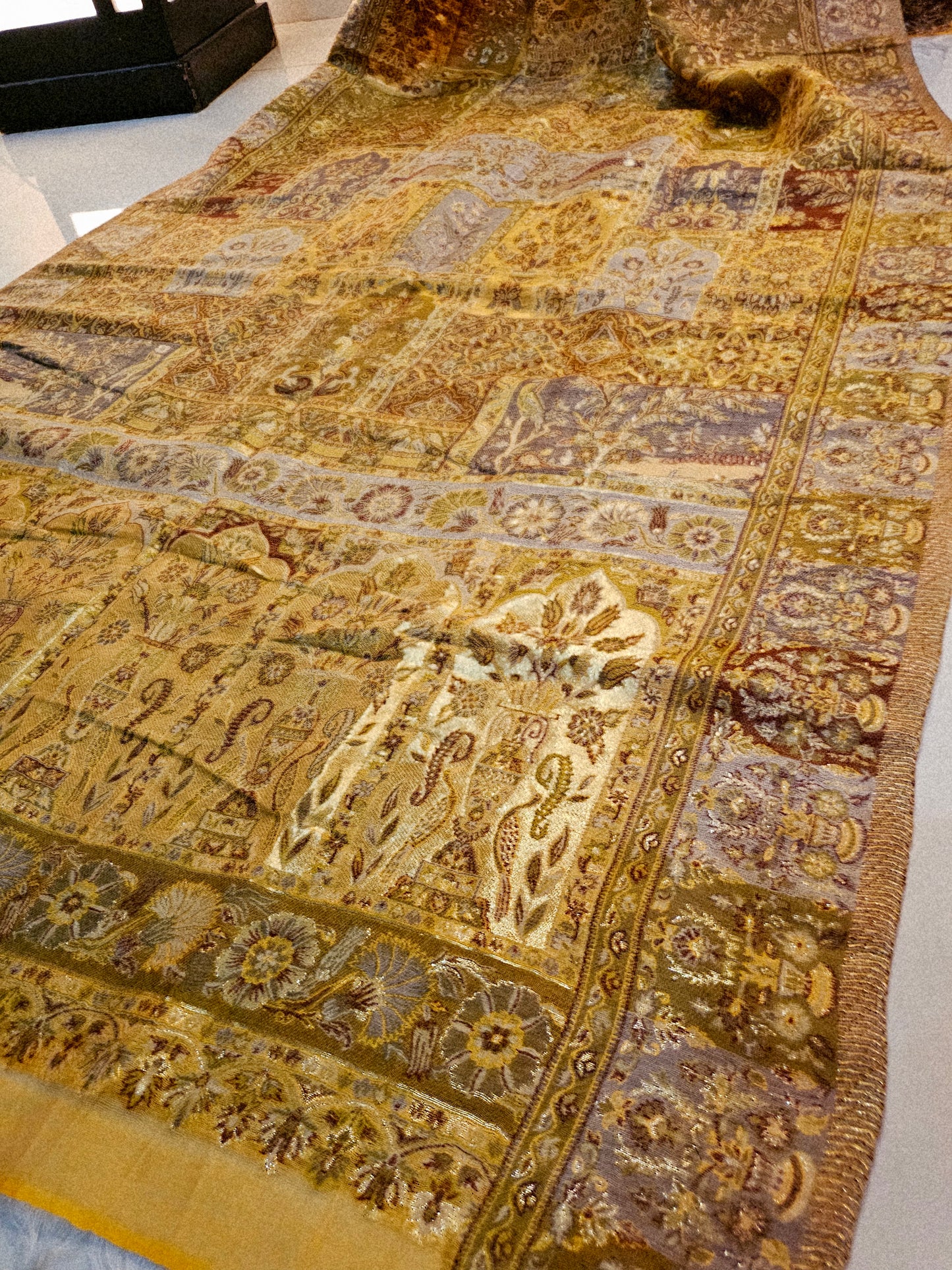 Silk kaani minshawl