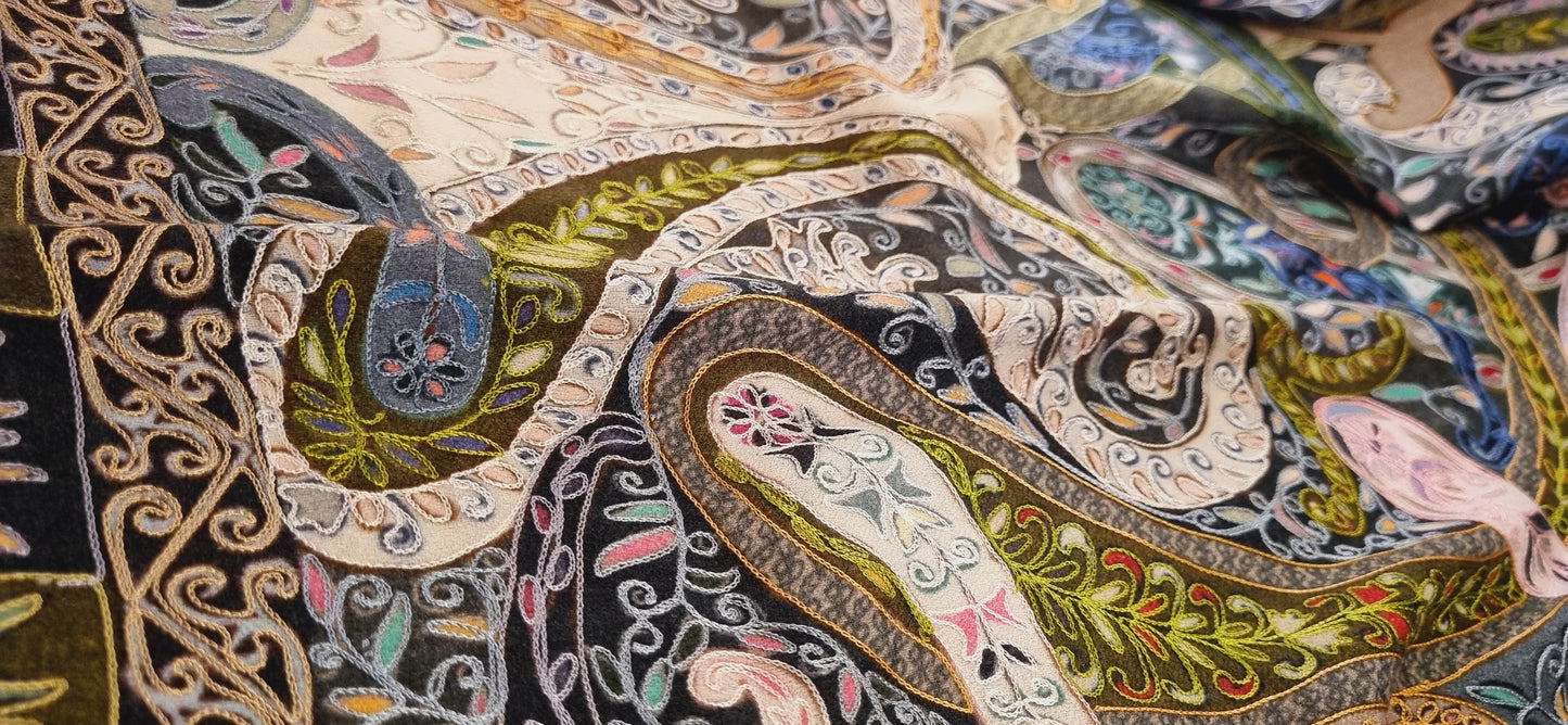 Reelkar embroidered pashmina