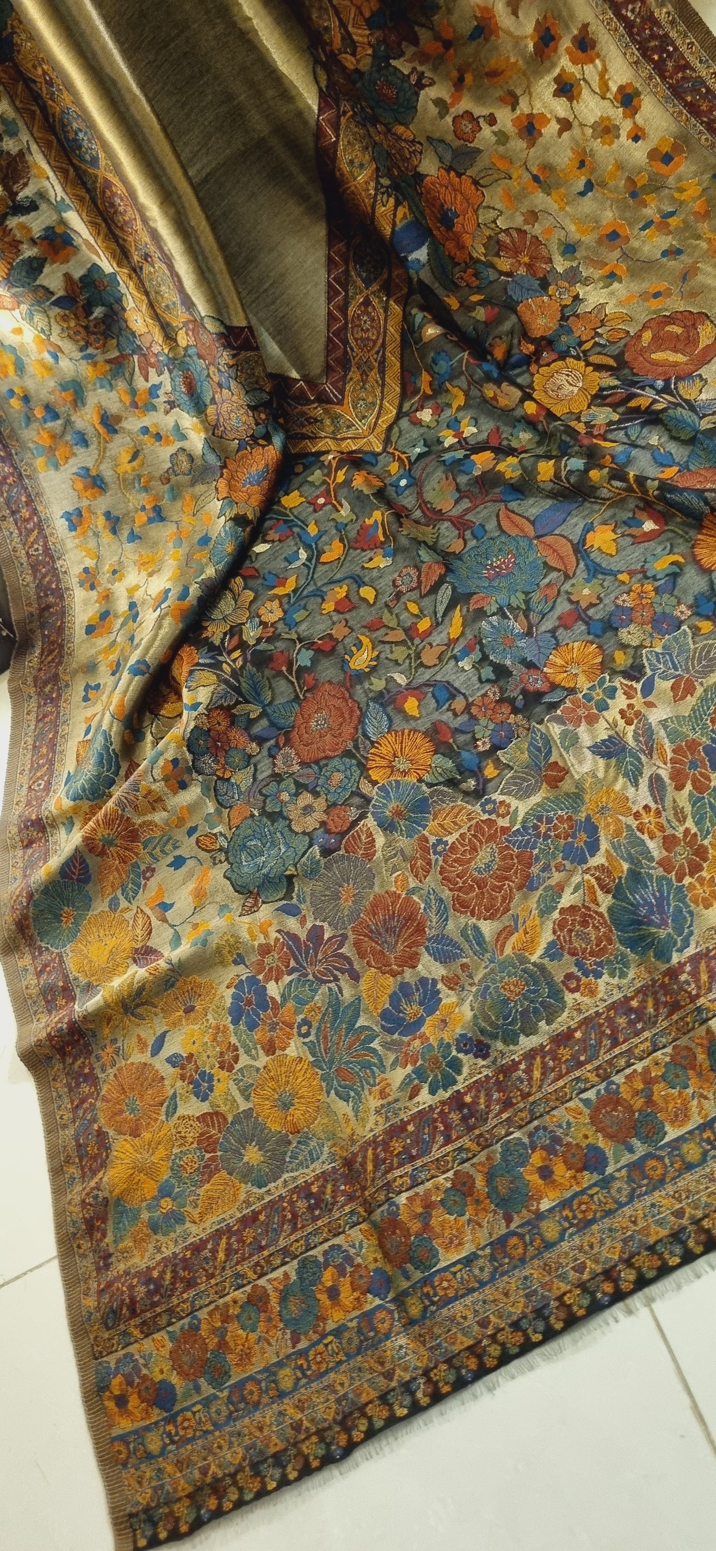 Moonlight silky pashmina kaani
