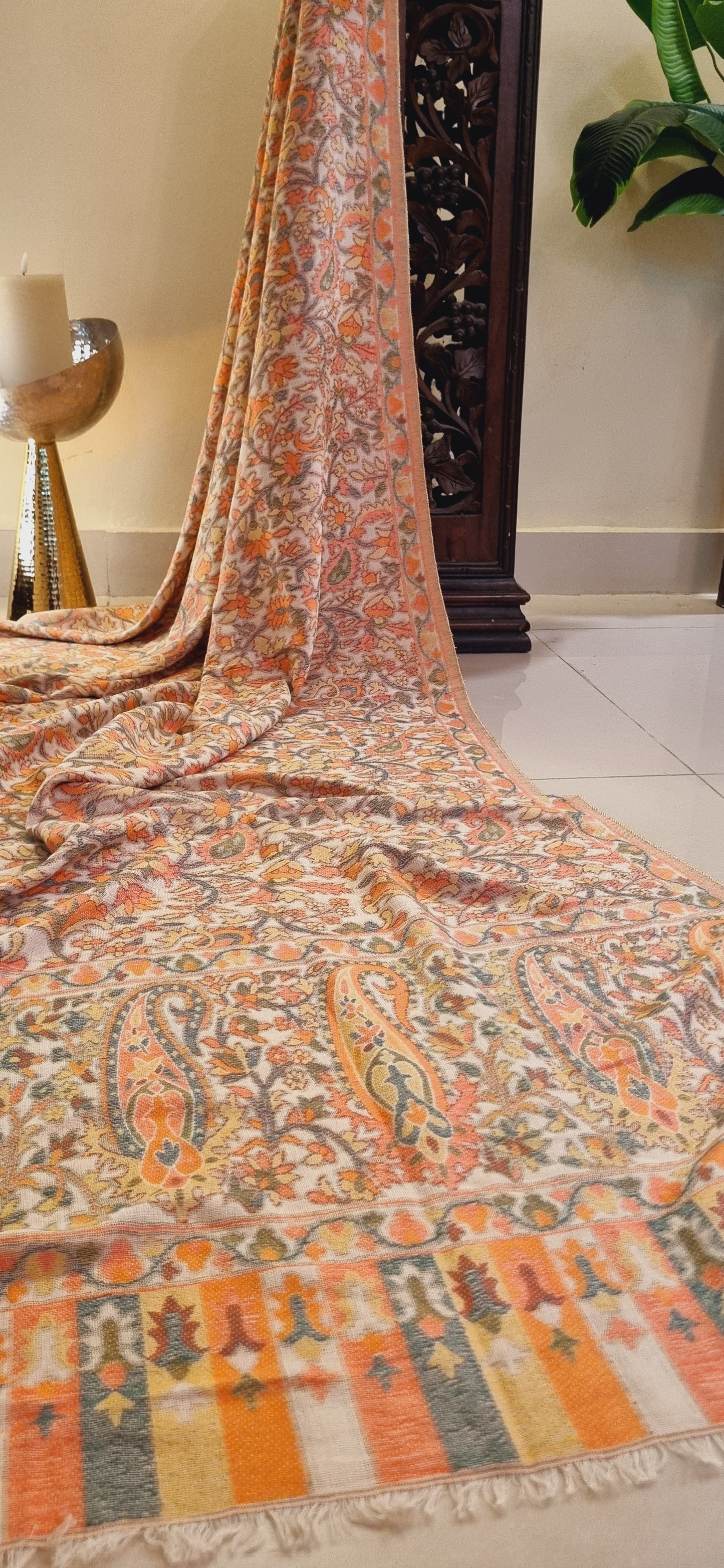 Soft pashmina kaani shawl