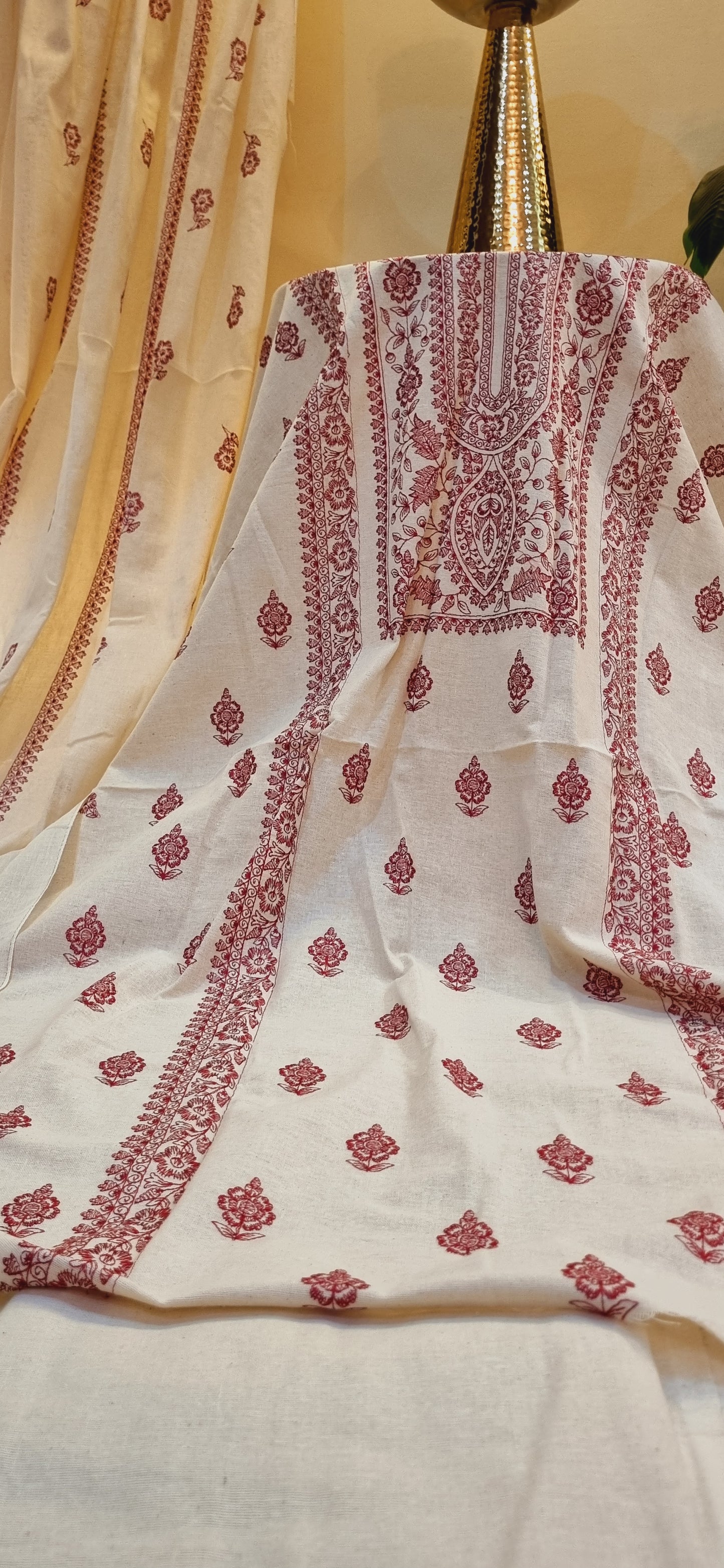 Khaddar karandi embroidered three piece