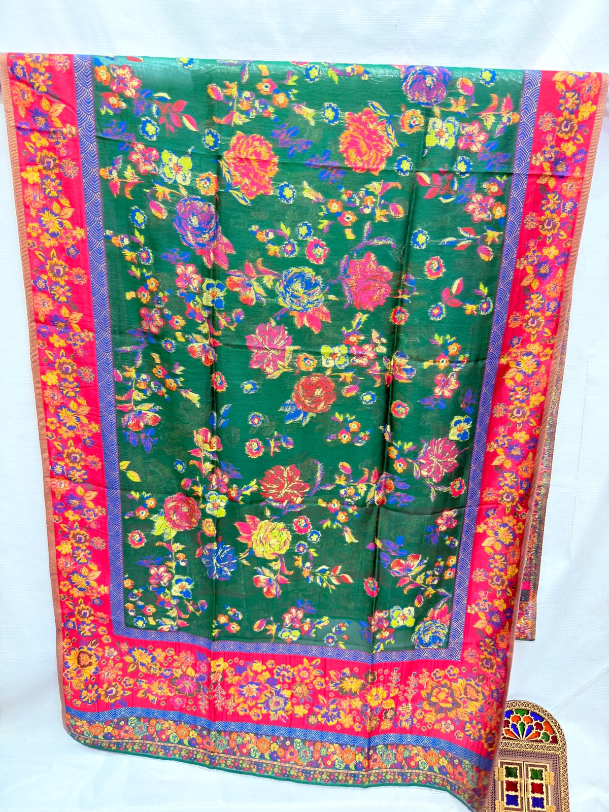 Kaani dupata: Silk