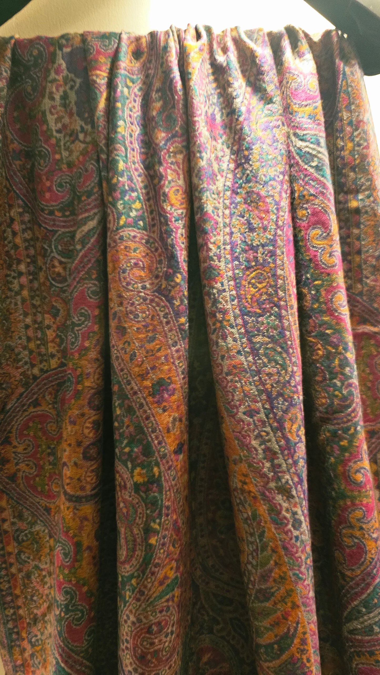 Reversible Persian kaani: Pashmina