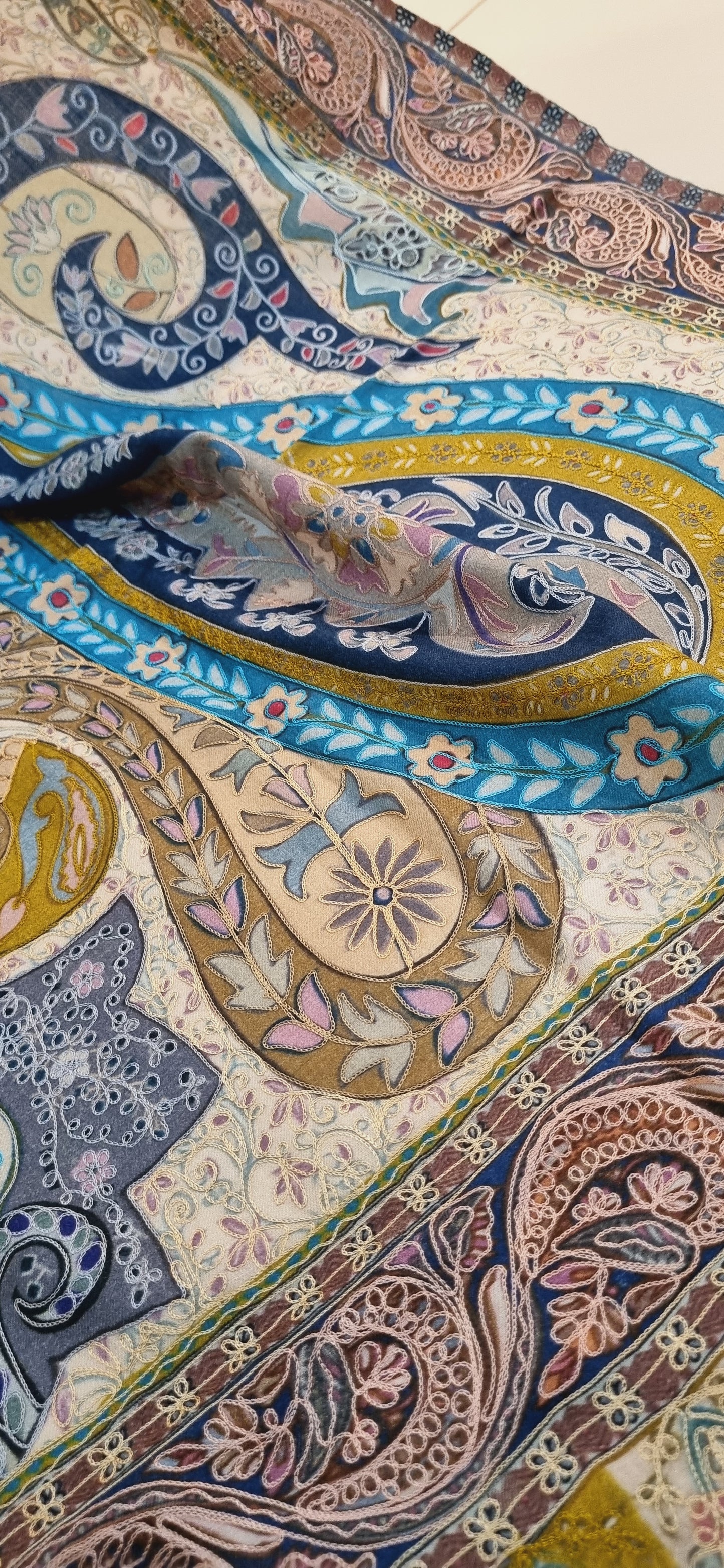 Reelkar pashmina shawl