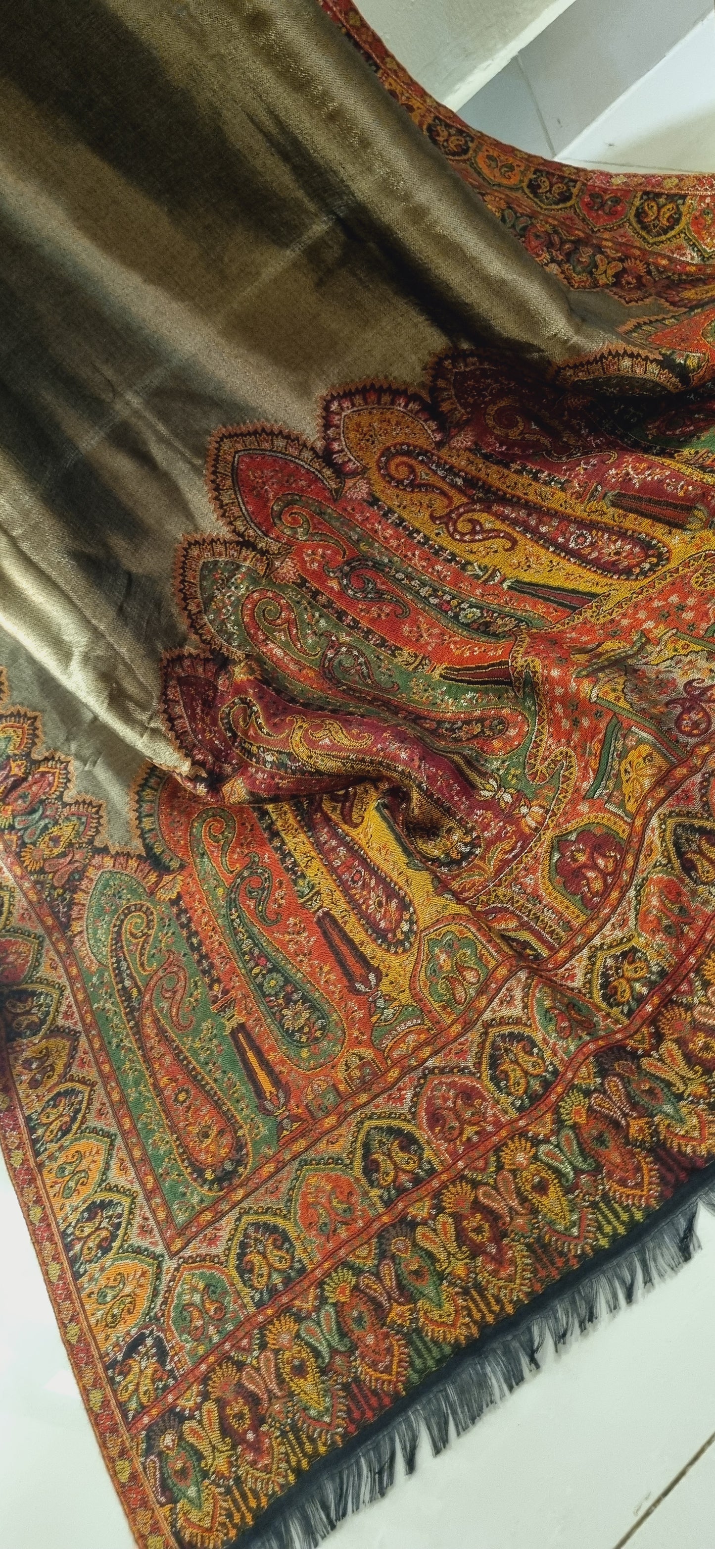 Gandhara reversible moonlight kaani shawl