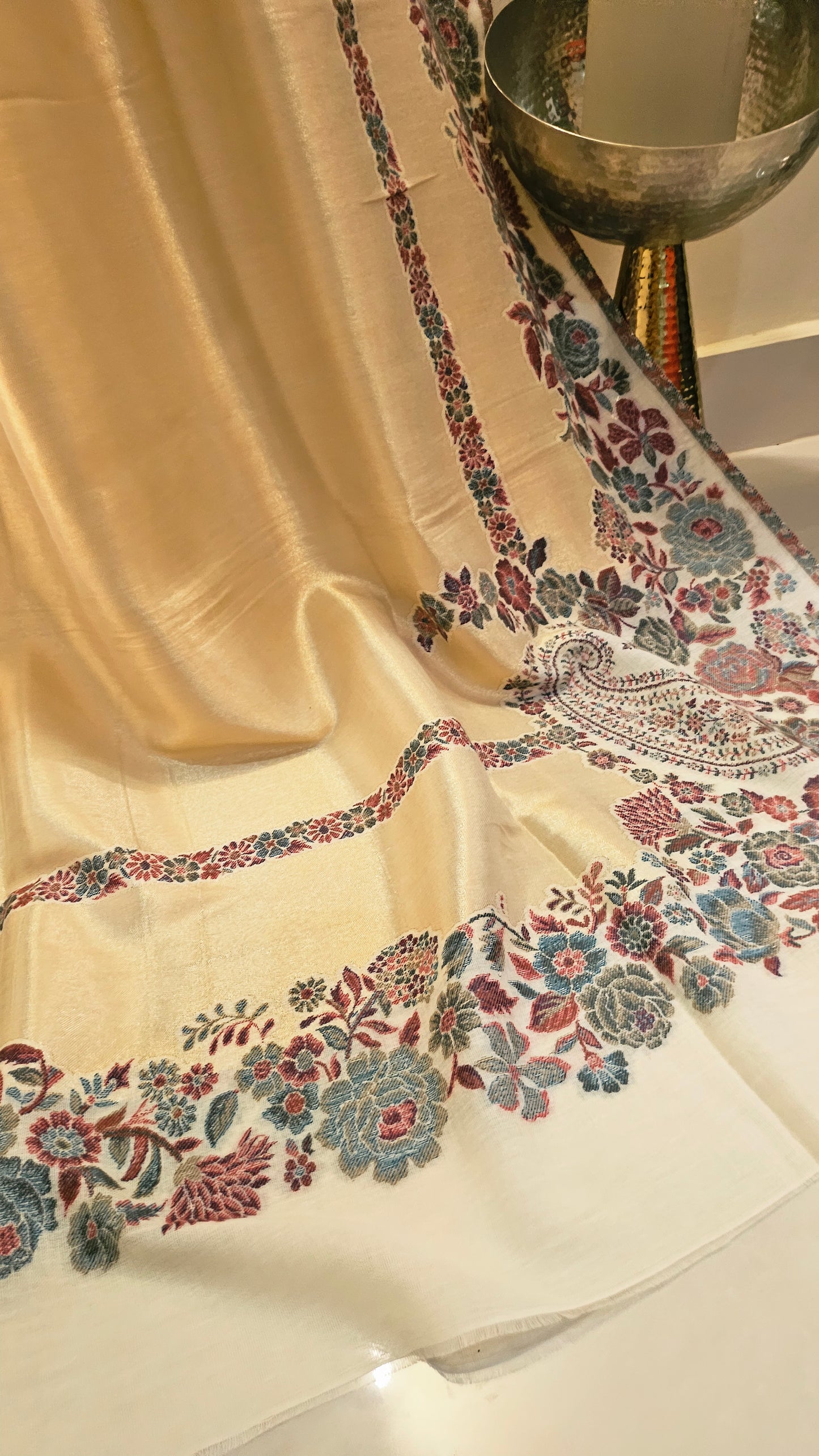 Pyar shawl