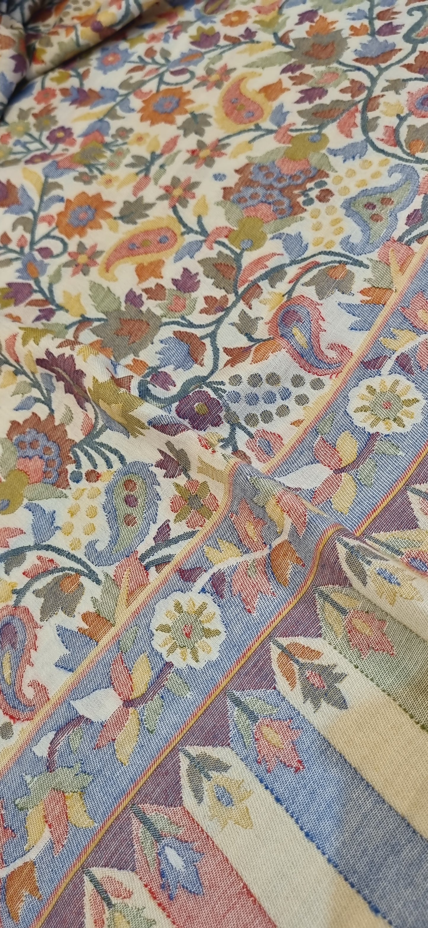 Pashmina kaani shawl
