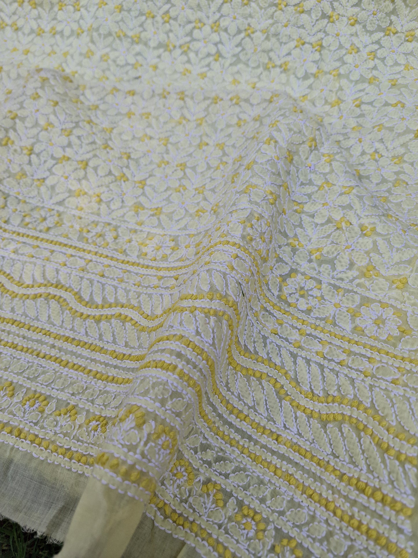 Sale Chikankari with two tone thread