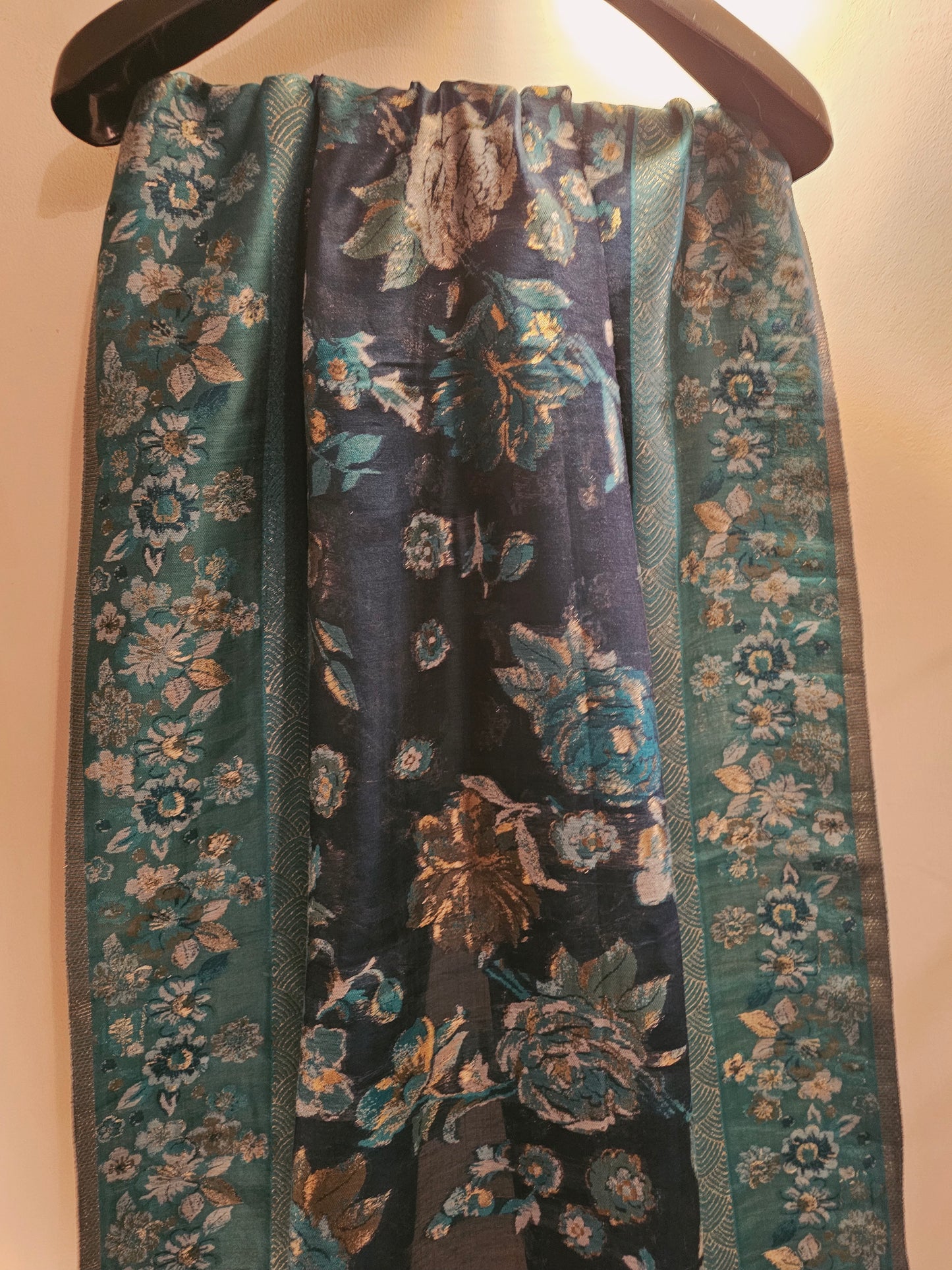 Silk kaani shawl