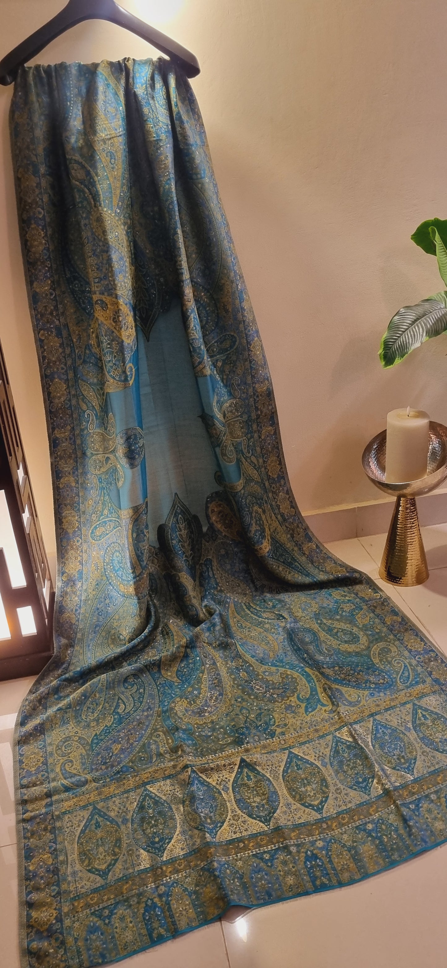 Silk kaani shawl