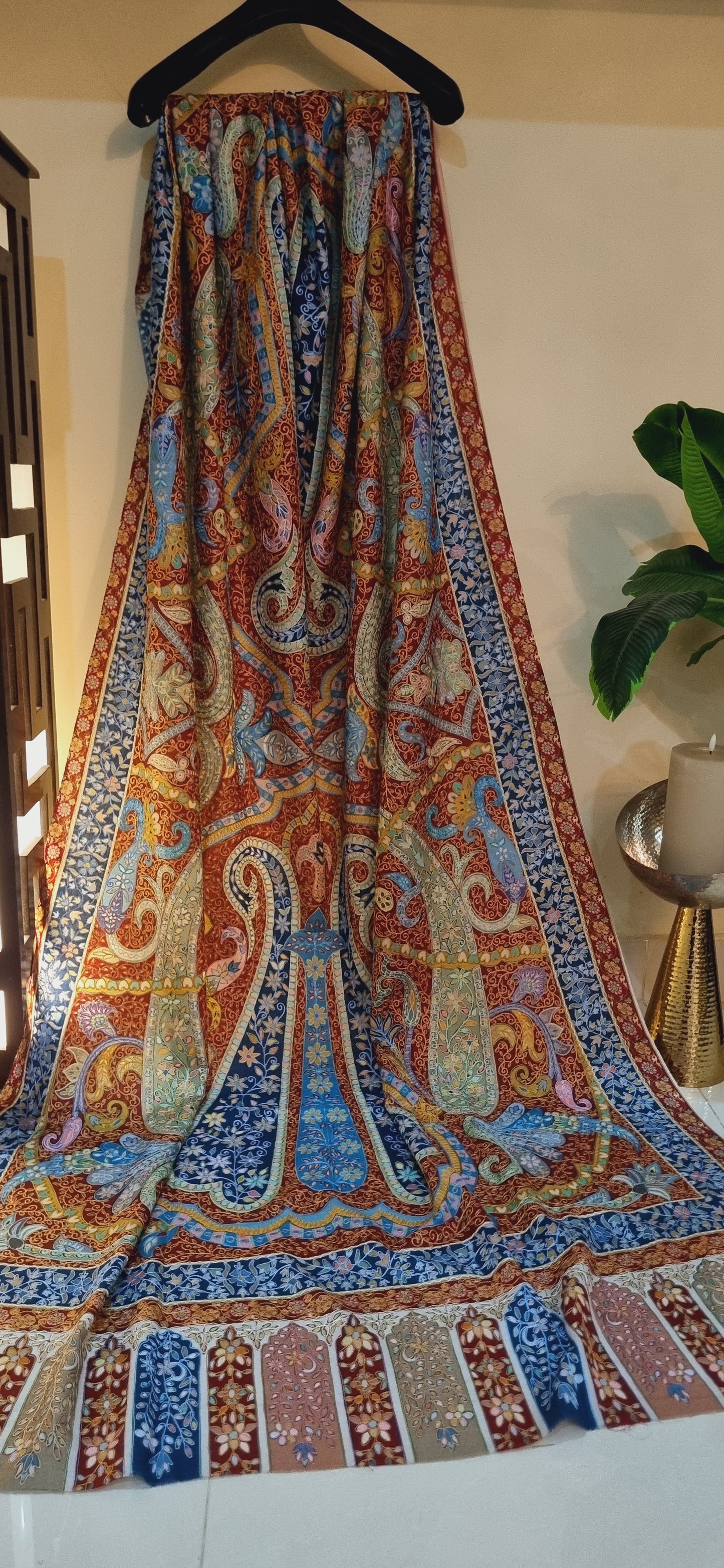 Reelkar embroidered pashmina