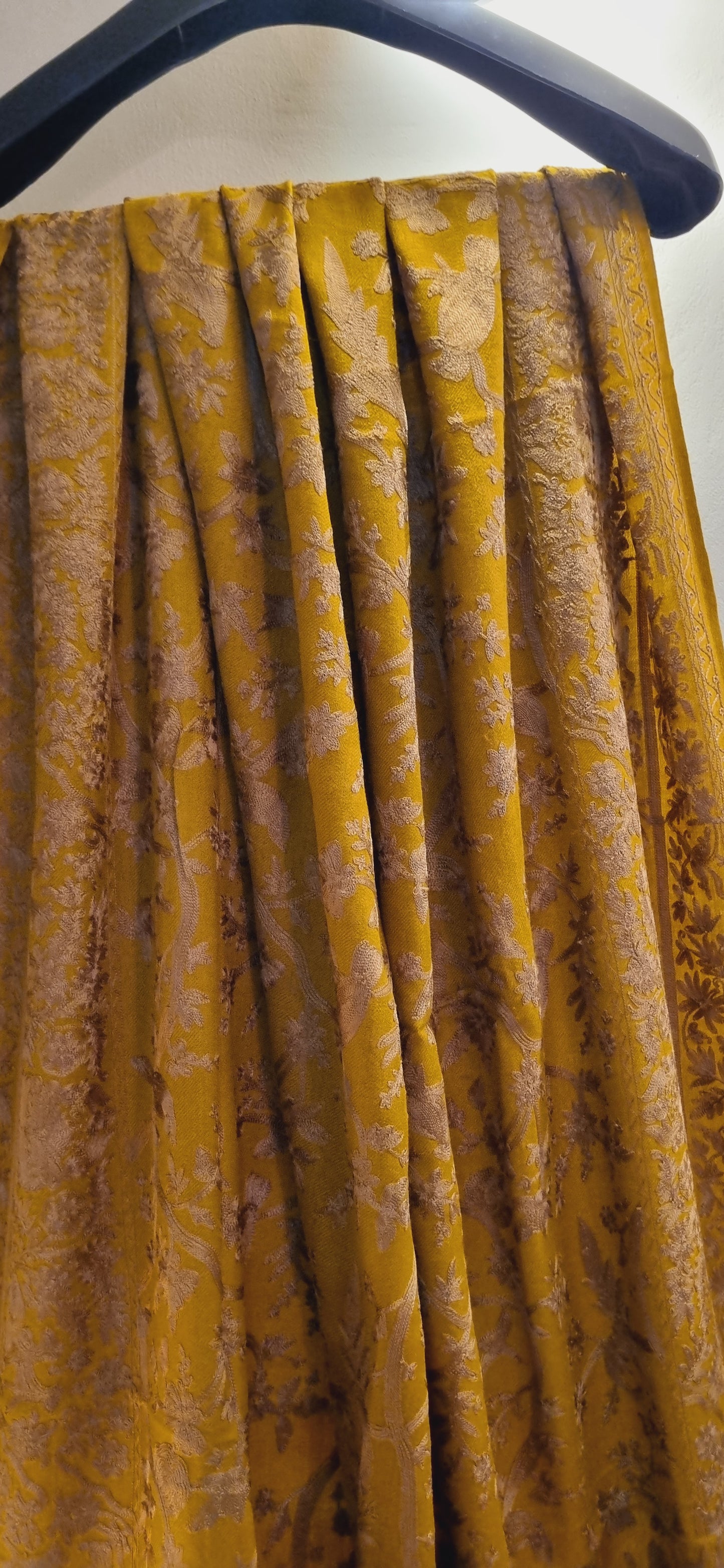 Birdie embroidered pashmina shawl