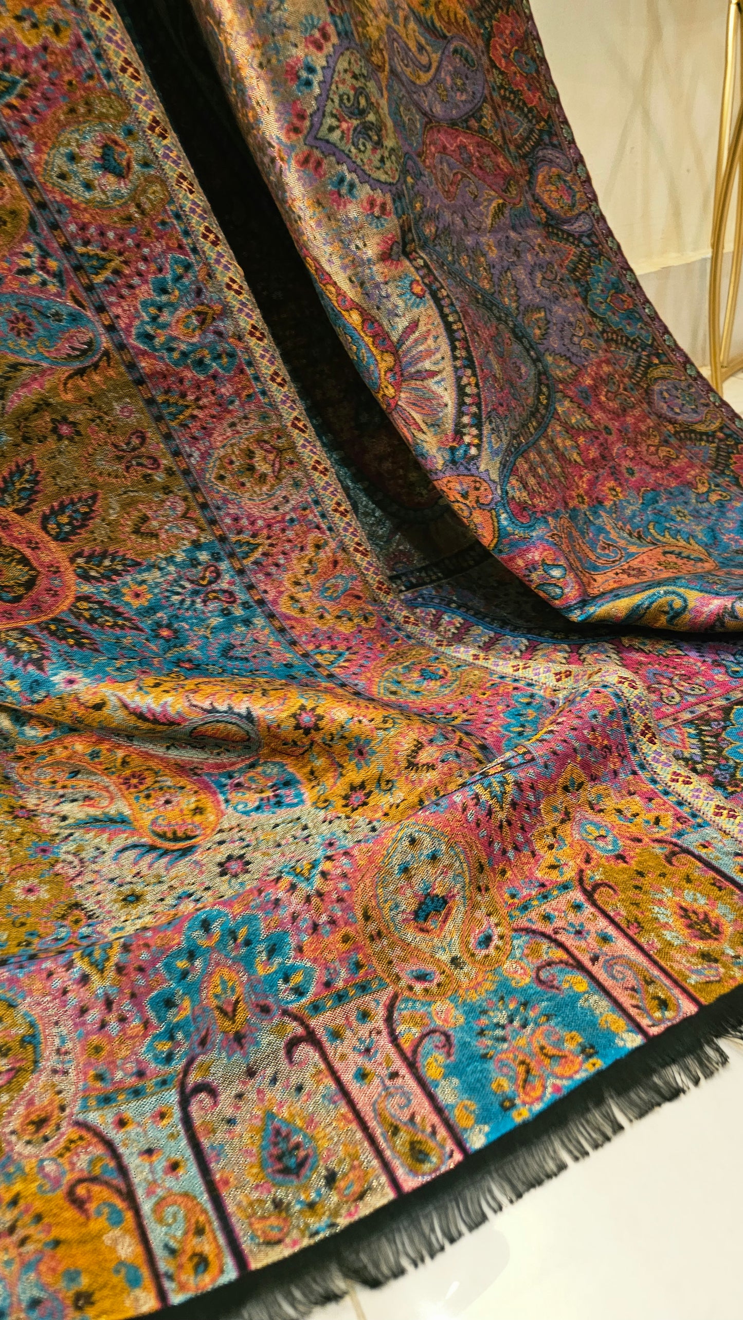 Reversible moonlight gandhara kaani shawl: Pashmina