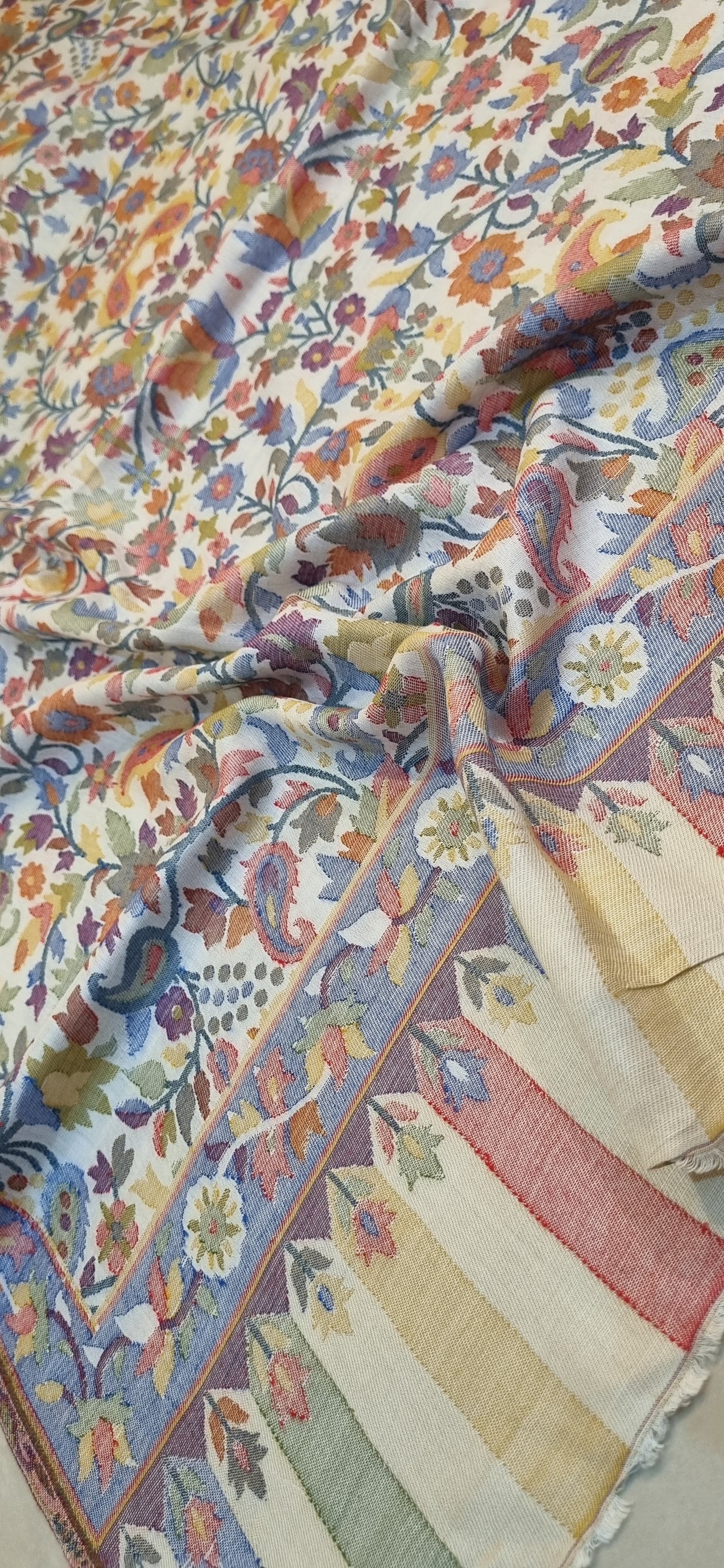 Pashmina kaani shawl