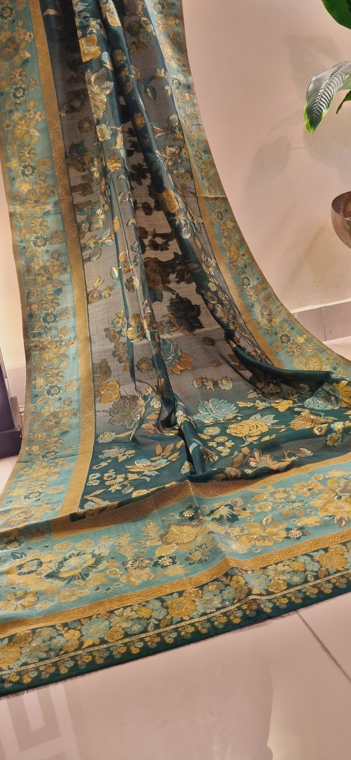 Eid edition: Silk kaani shawl