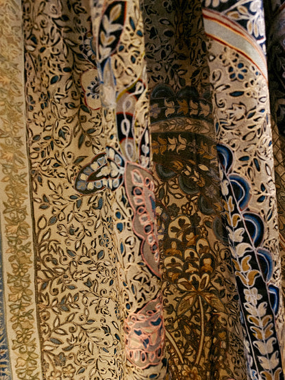 Reelkar embroidered silk dupatta