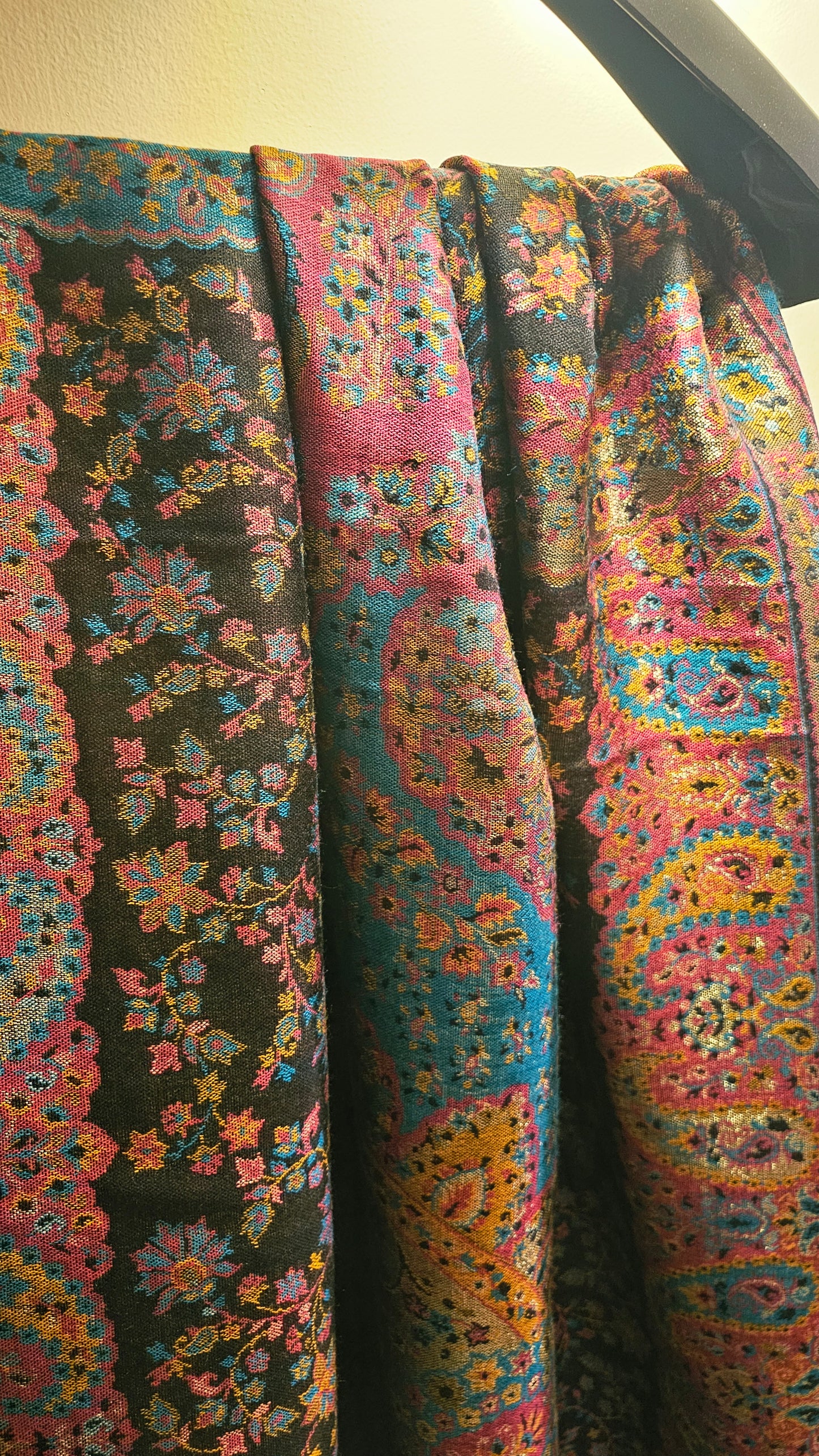 Gandhara reversible kaani: shawl