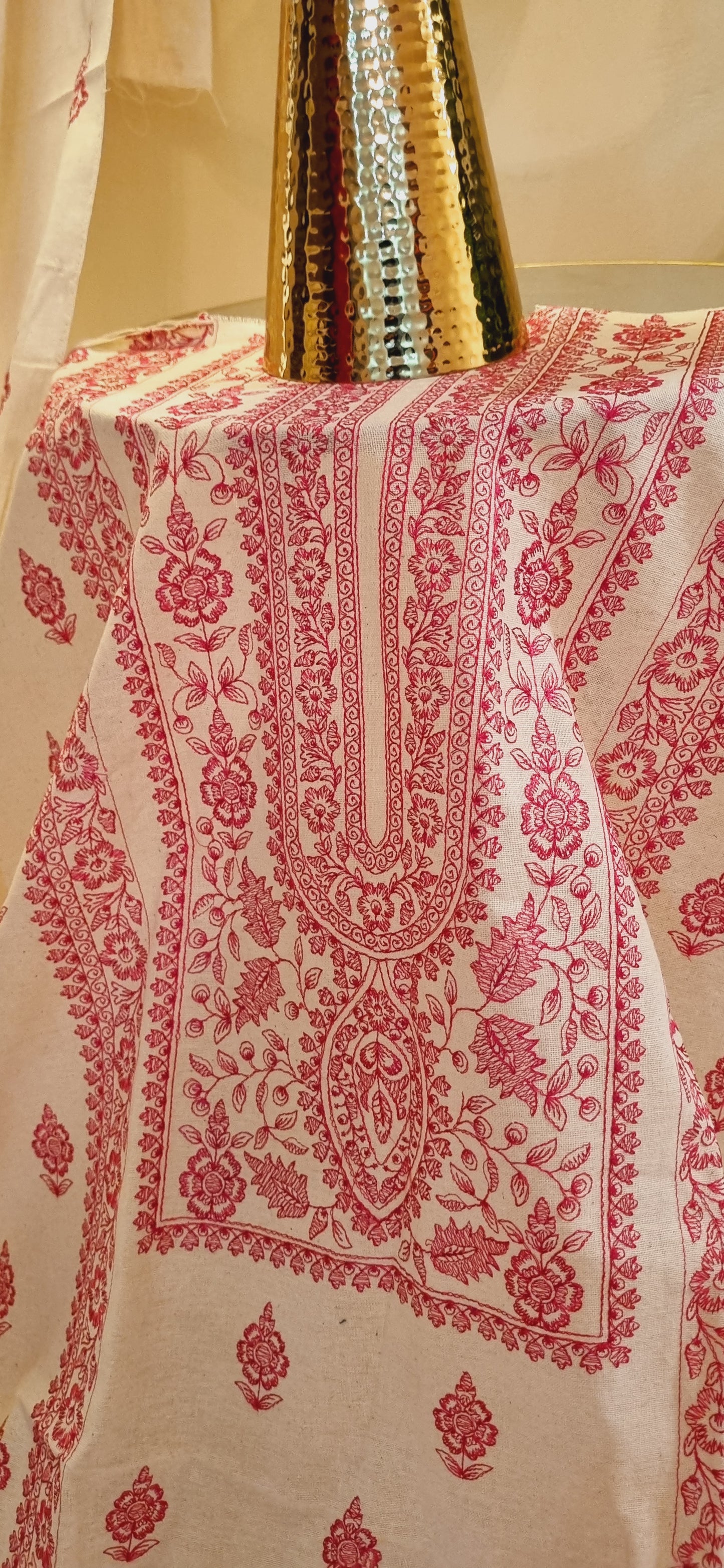 Khaddar karandi embroidered three piece