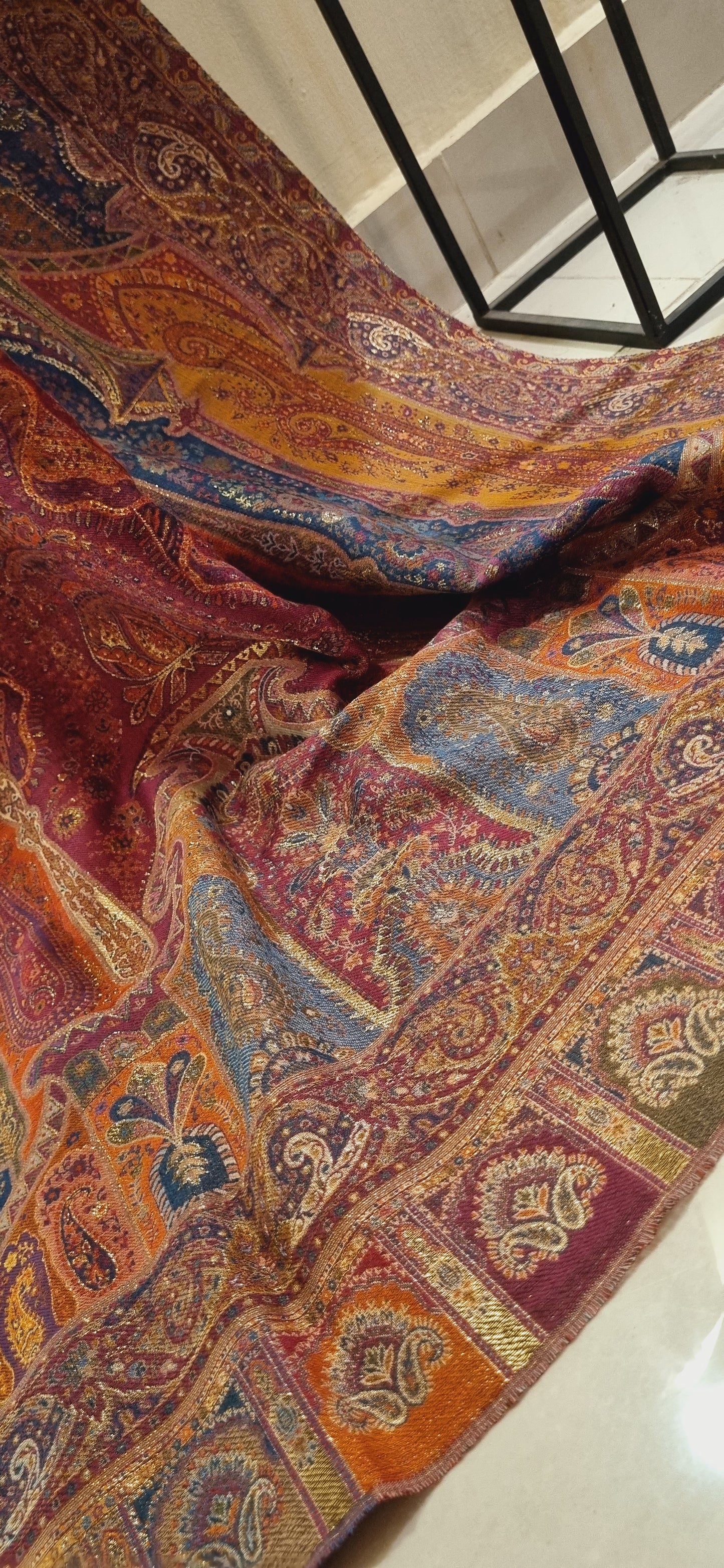 Pashmina kaani with zaree