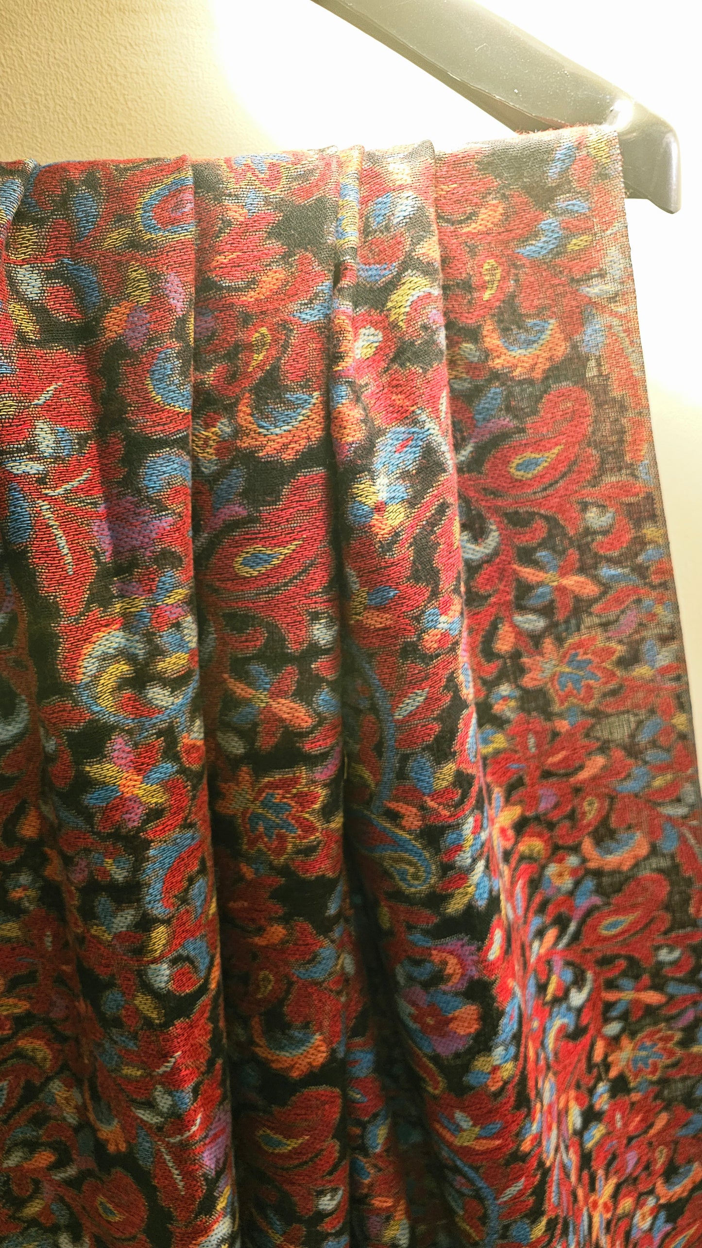 Kaani shawl: woollen pashmina