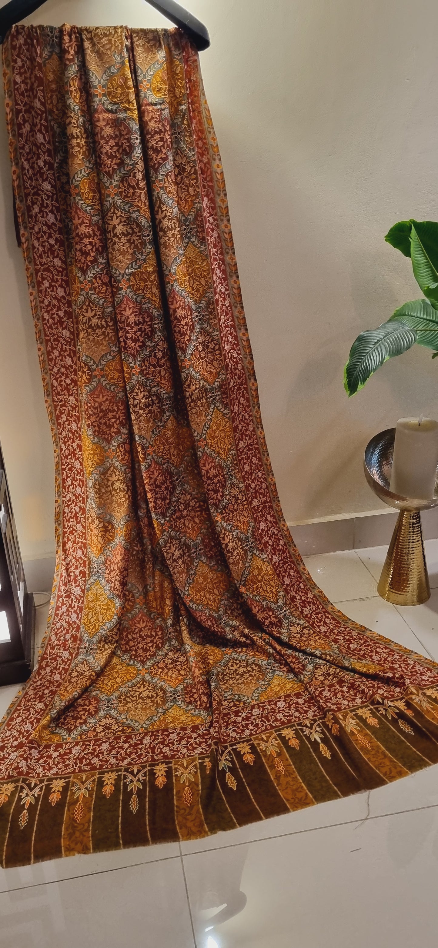 Reelkar embroidered pashmina