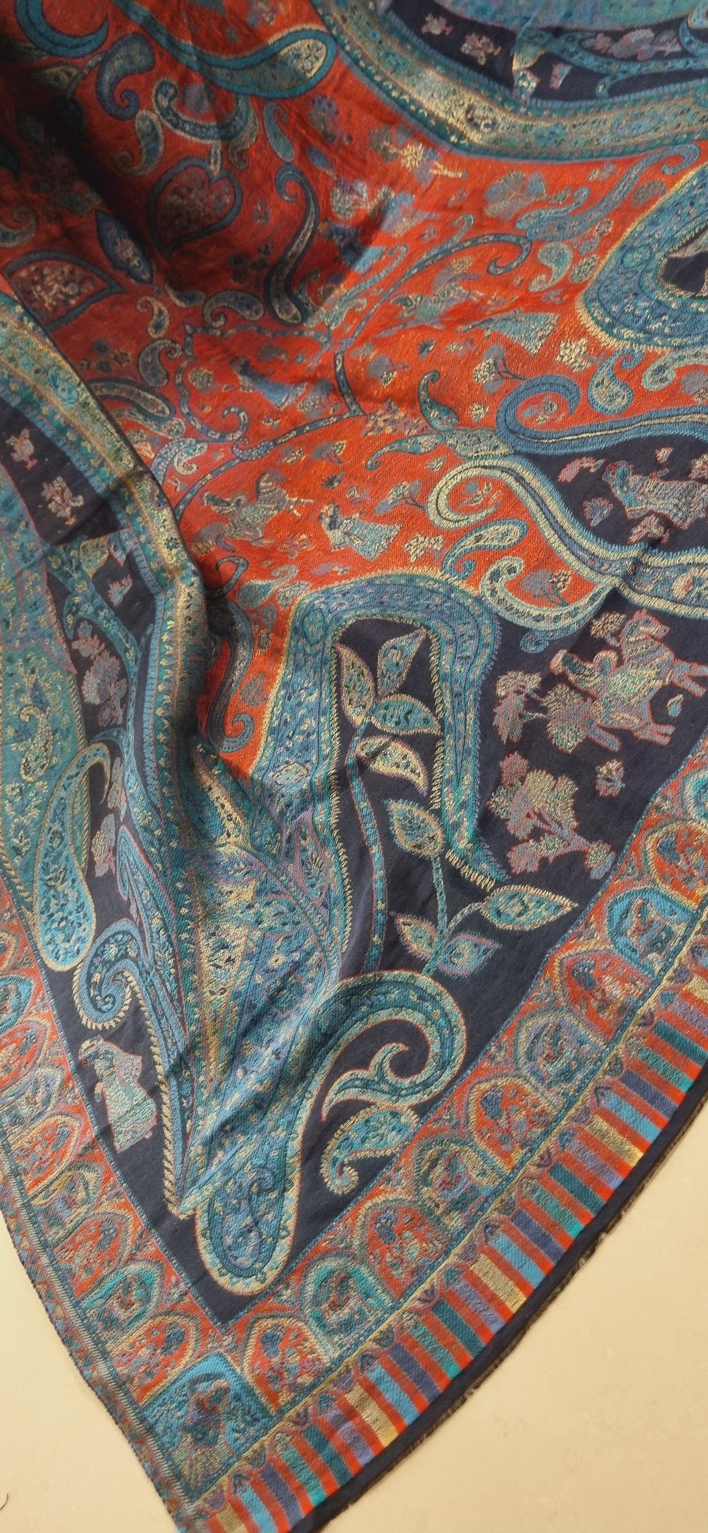 Jodha akbar moonlight reversible kaani shawl